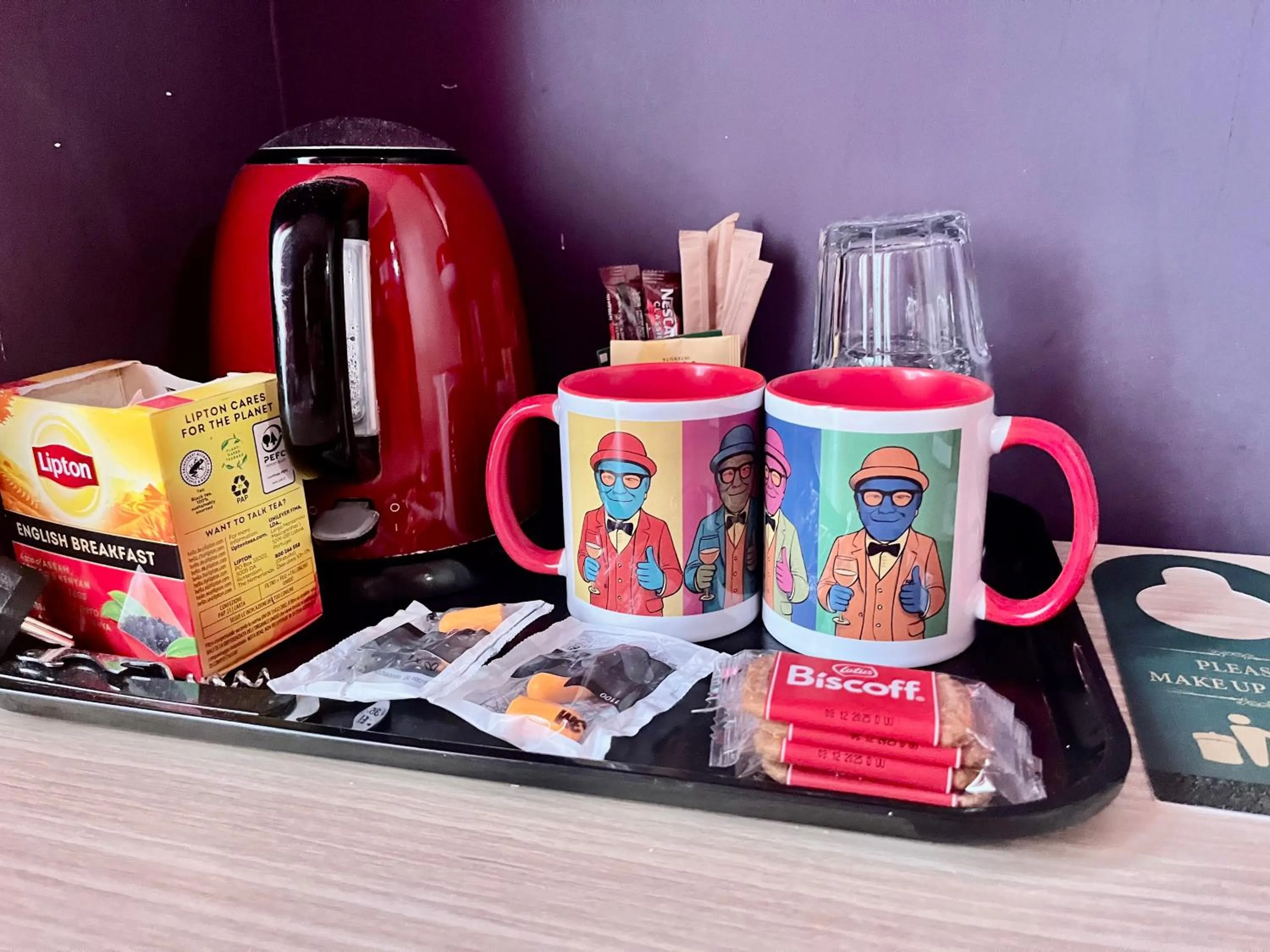 Coffee/tea facilities in BOBOTEL ROOMS City Center