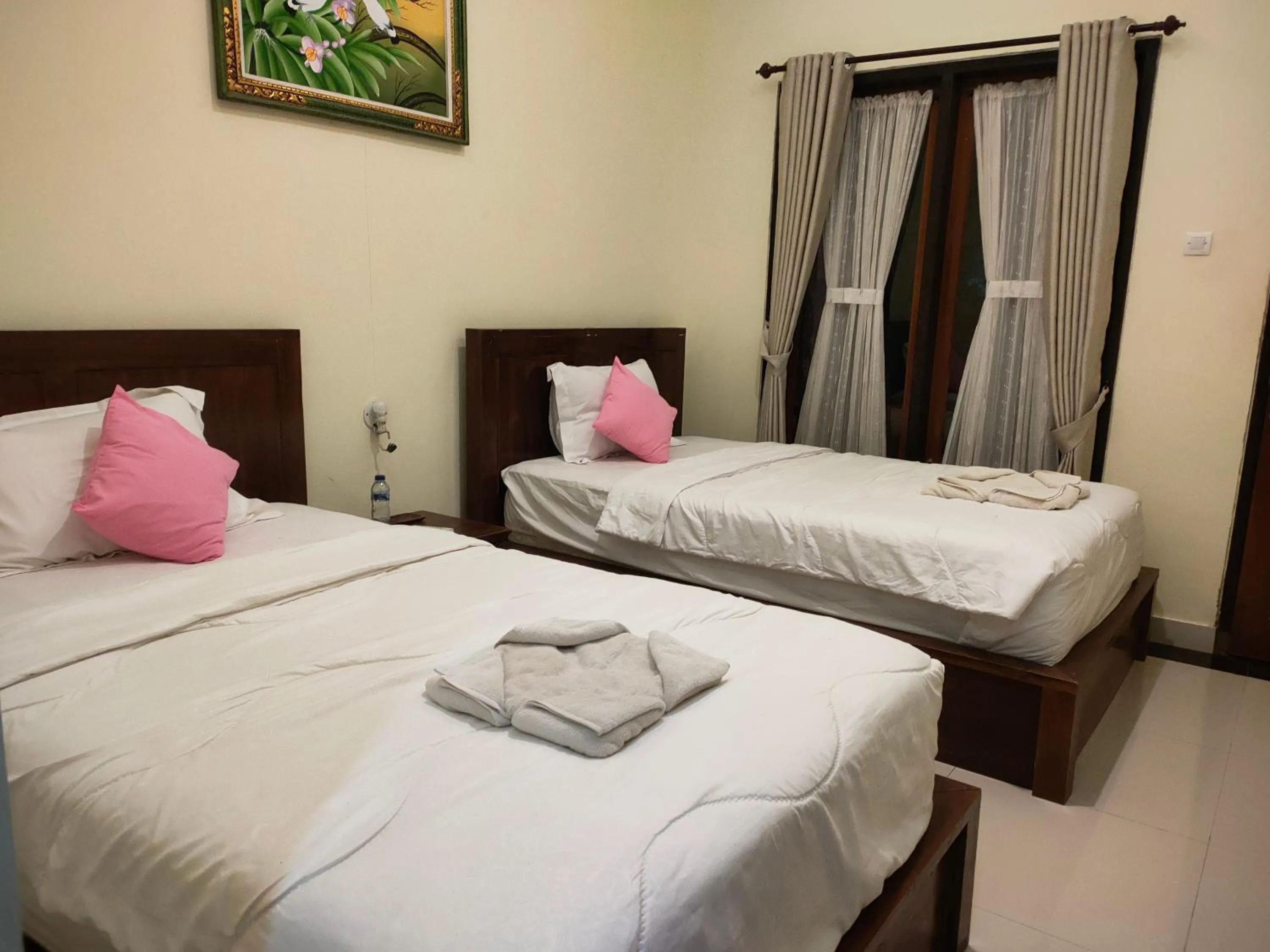 Bed in Cave Beach Bungalow