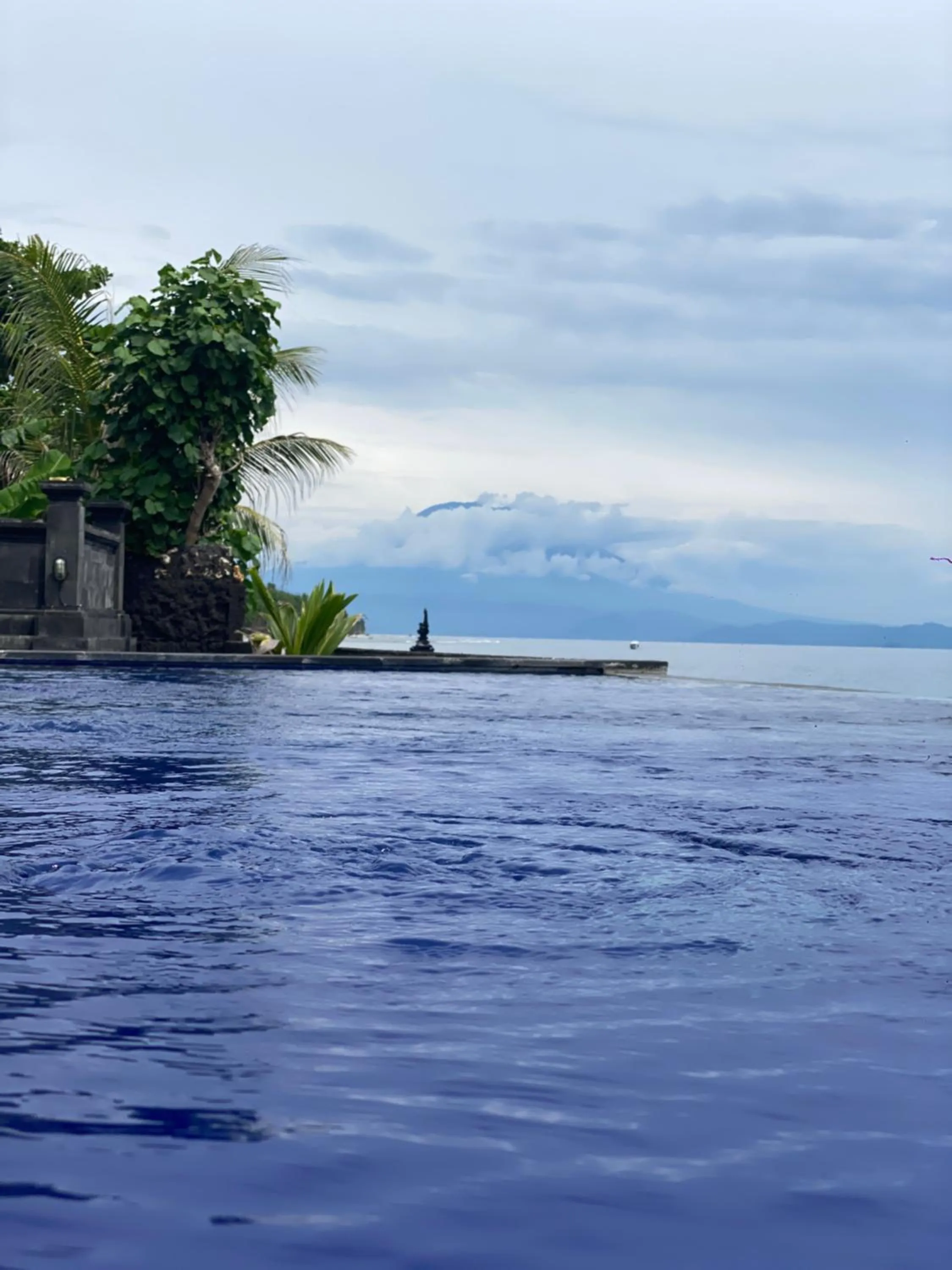 Day in Cave Beach Bungalow