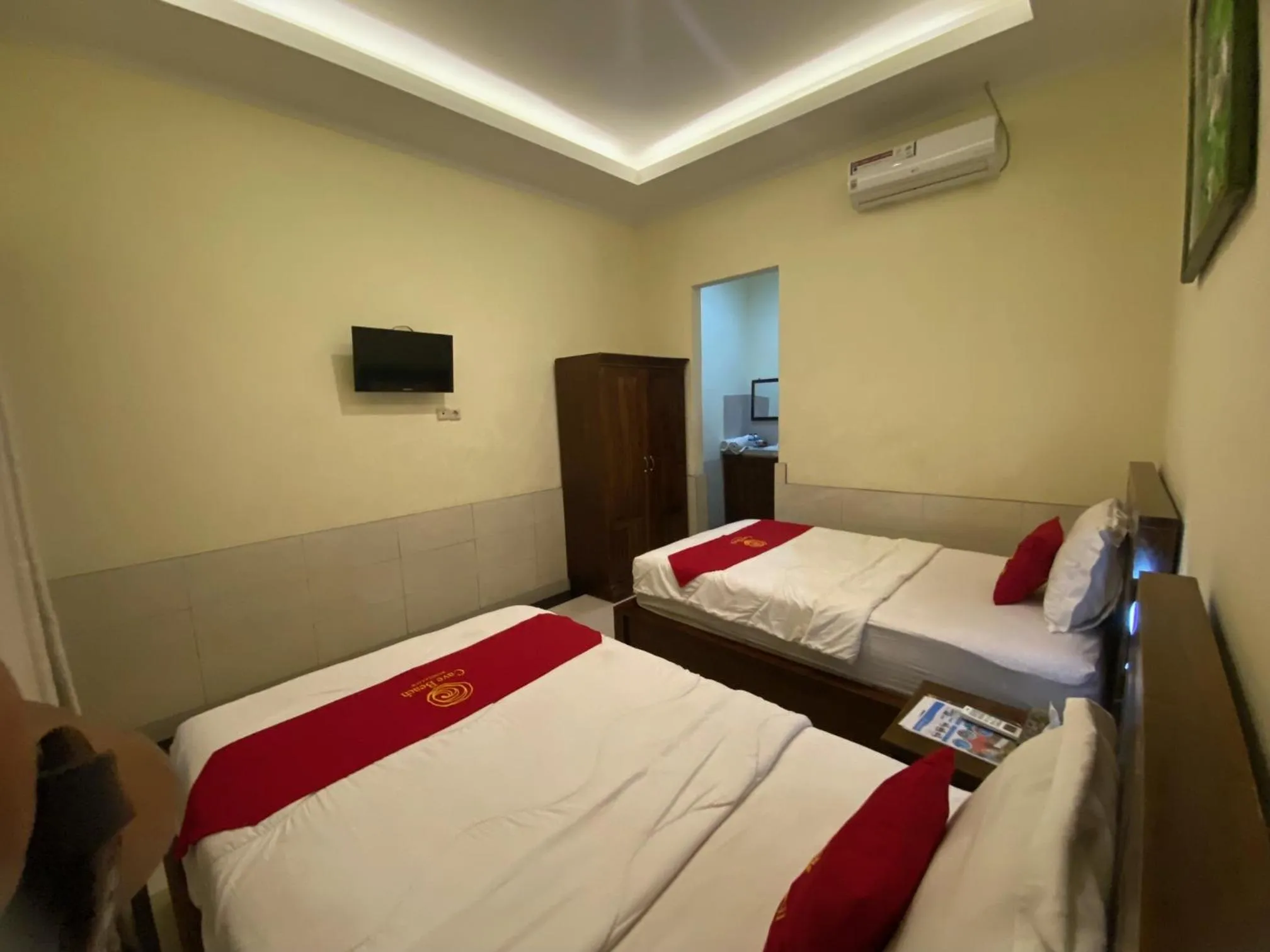 Bed in Cave Beach Bungalow