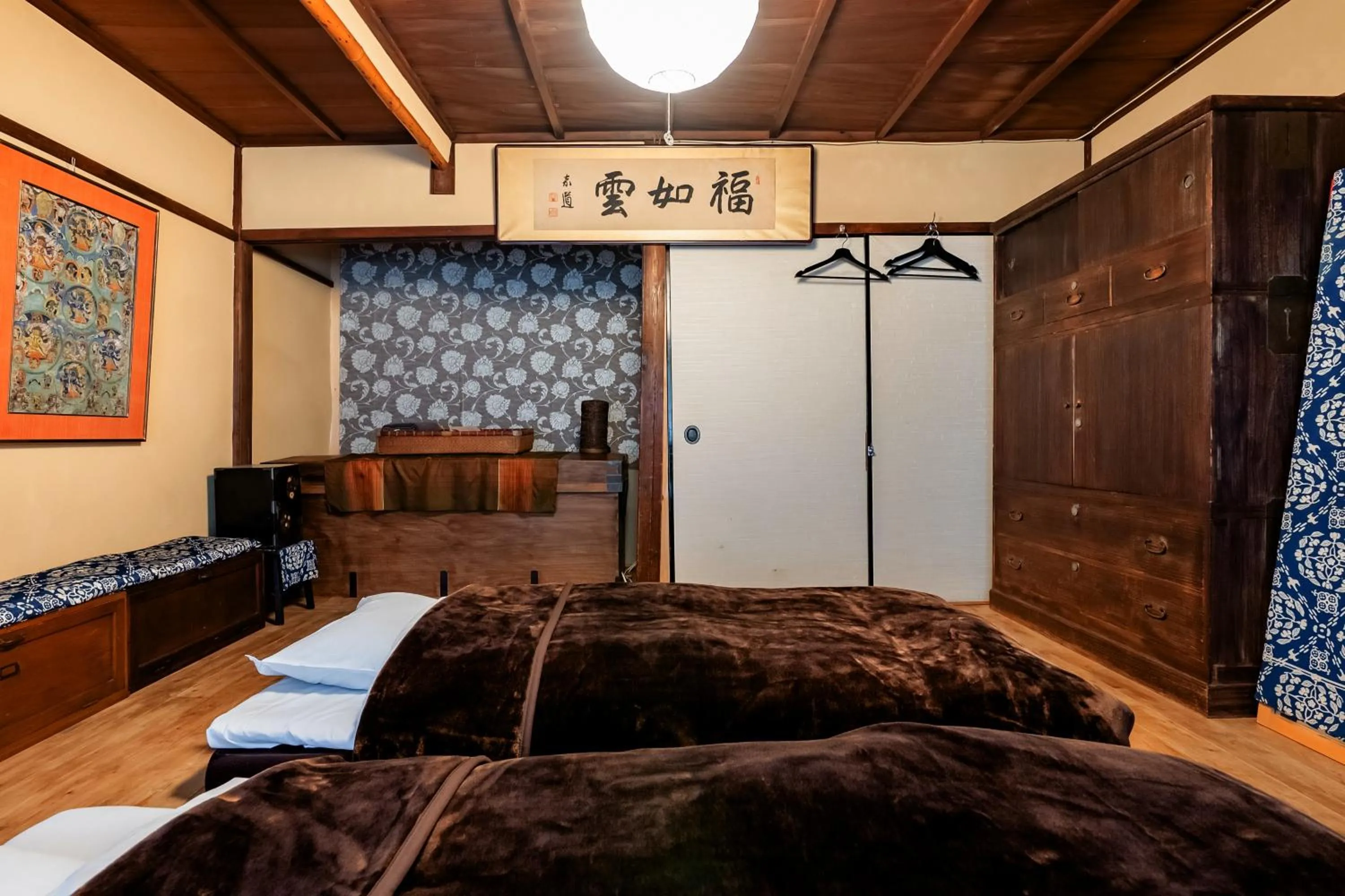 Photo of the whole room, Bed in Tsukito