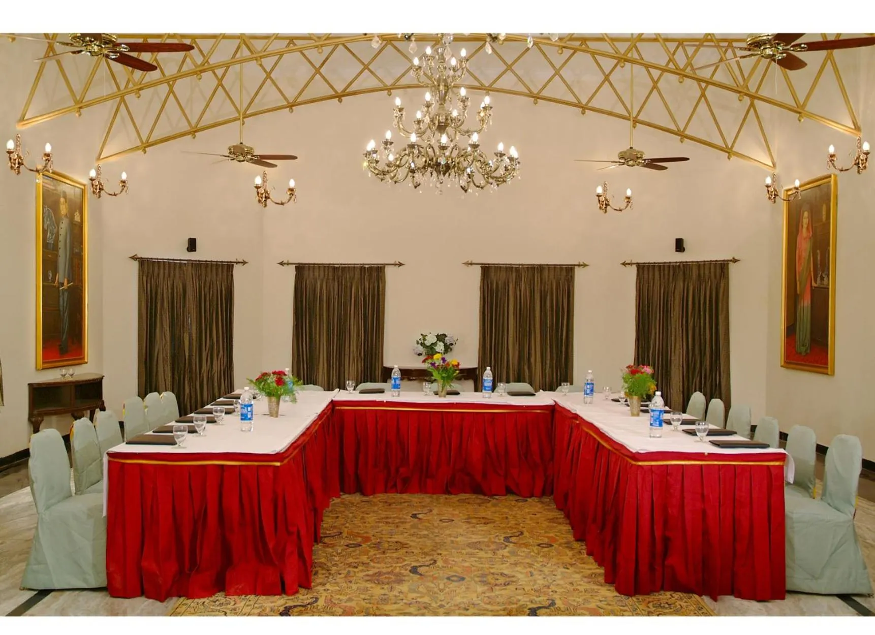 Business facilities in WelcomHeritage Taragarh Palace