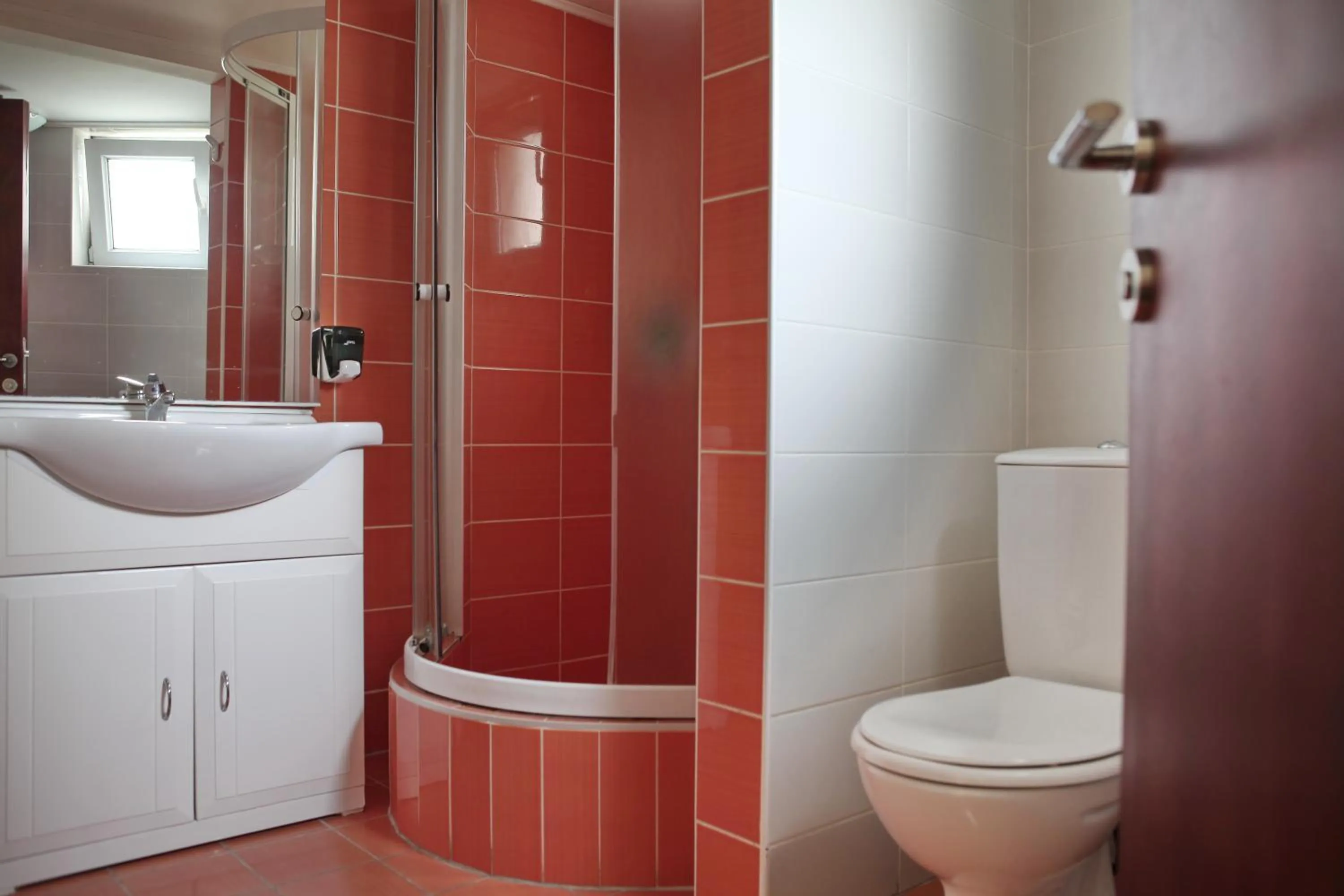 Shower in Happy Star Club