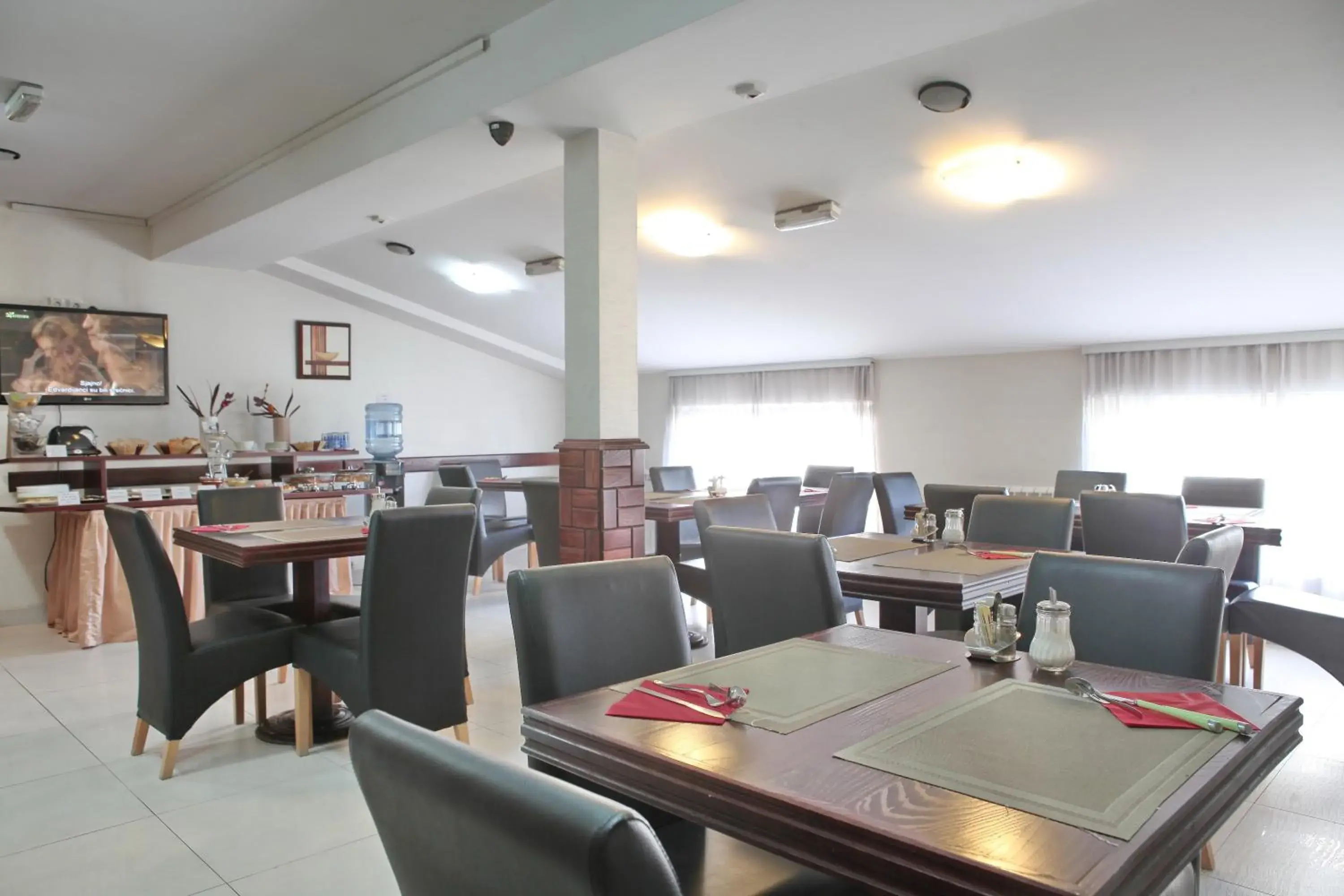 Restaurant/places to eat in Happy Star Club Restaurant/places to eat in Happy Star Club