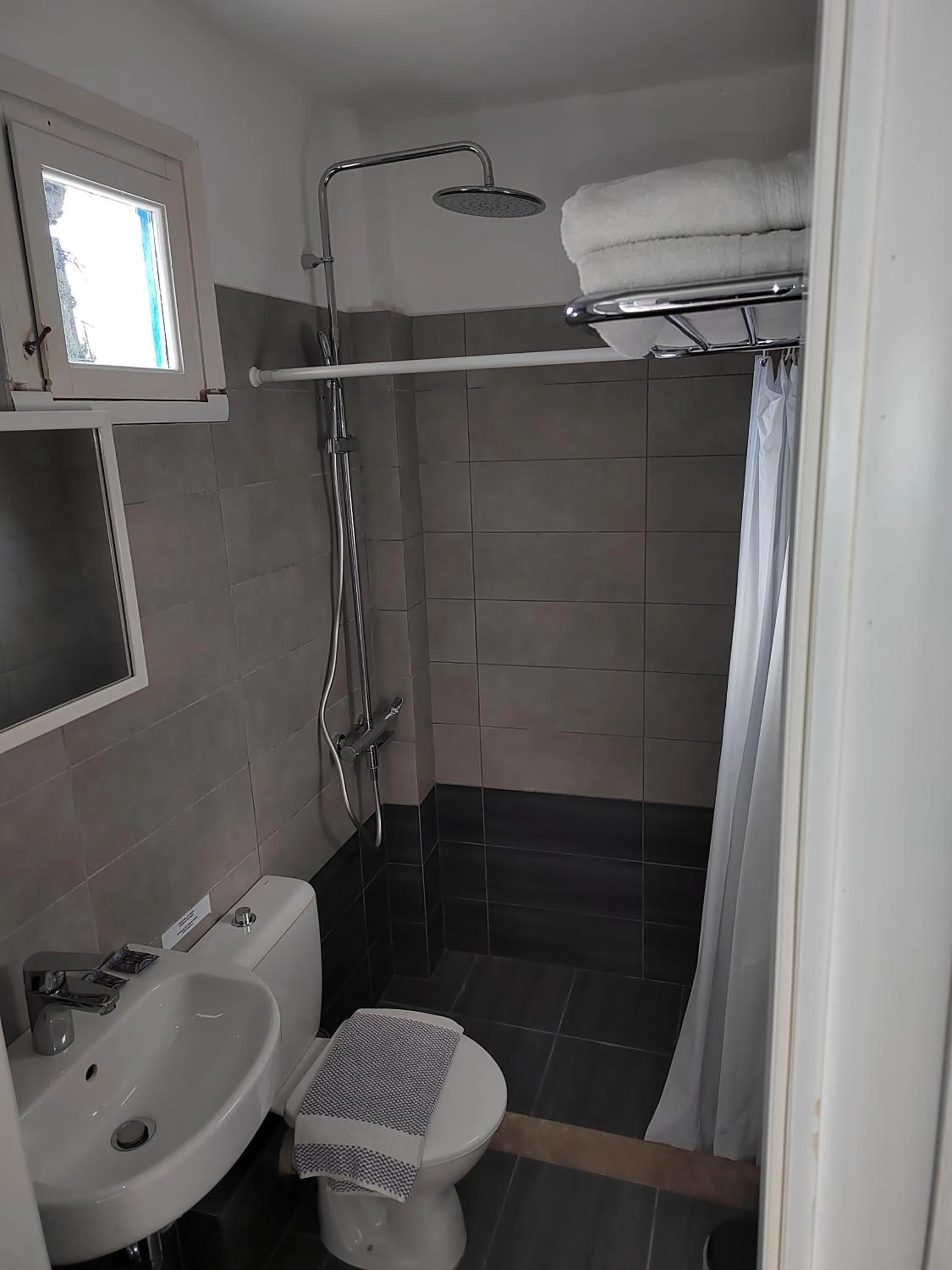 Lianos Hotel Apartments