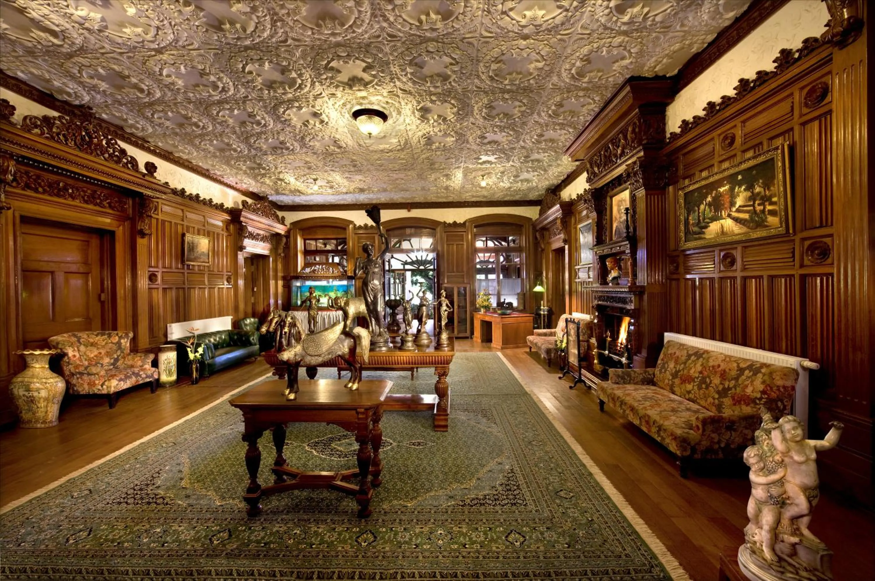 Lobby or reception in WelcomHeritage Fernhills Royal Palace