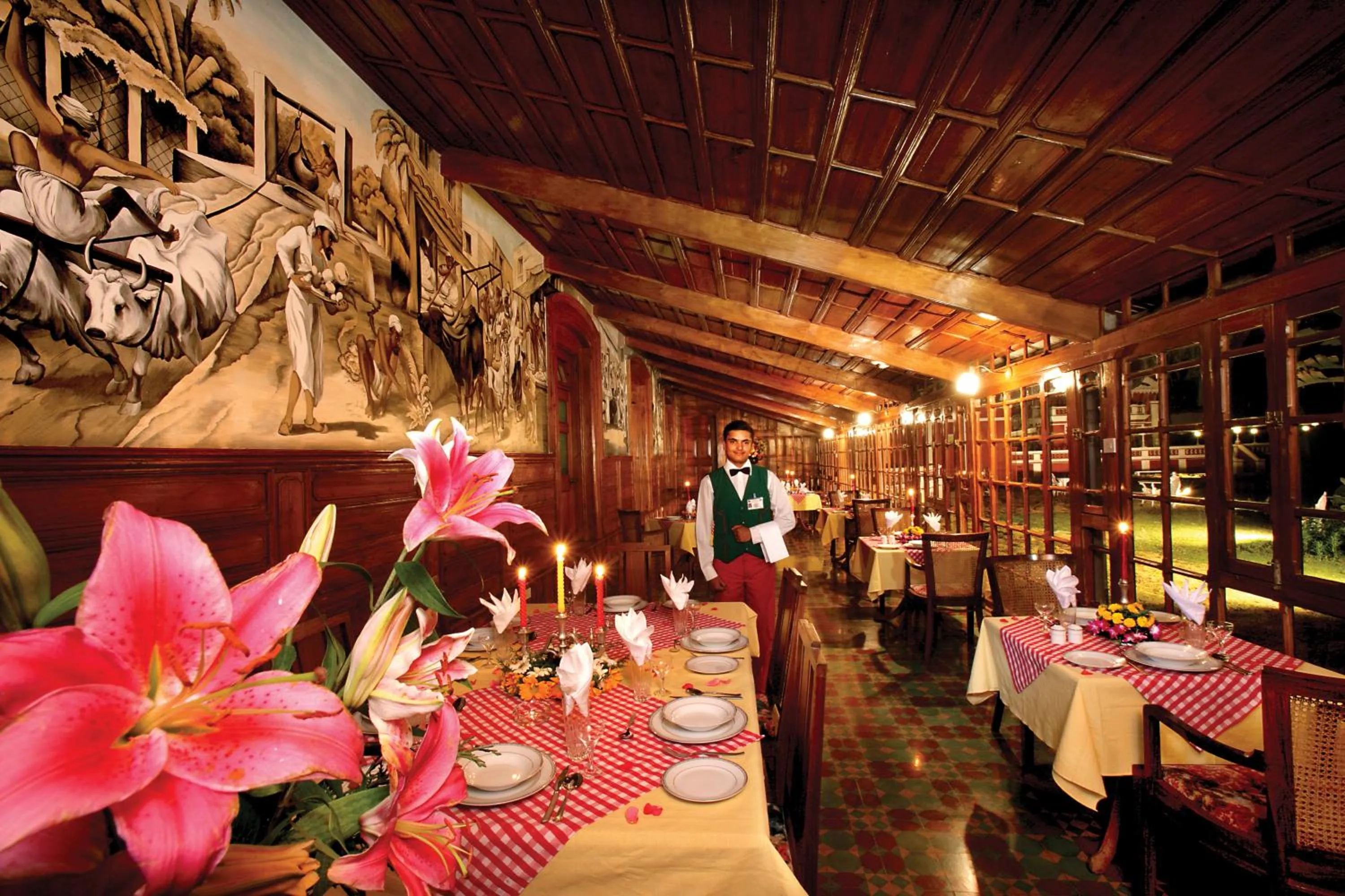 Restaurant/places to eat in WelcomHeritage Fernhills Royal Palace