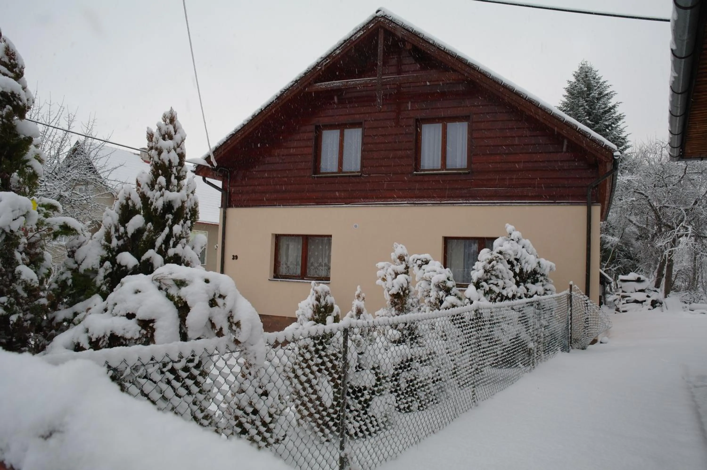 Property building in Penzion Jaraba