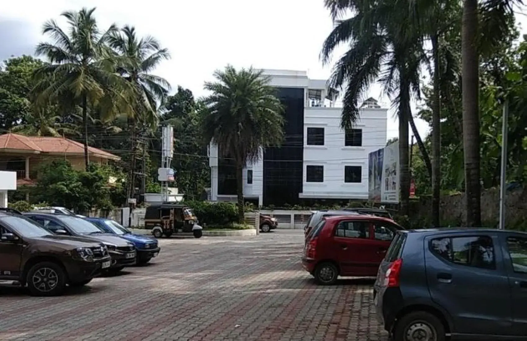 Property building in Hotel Park Residency Kozhencherry Property building in Hotel Park Residency Kozhencherry