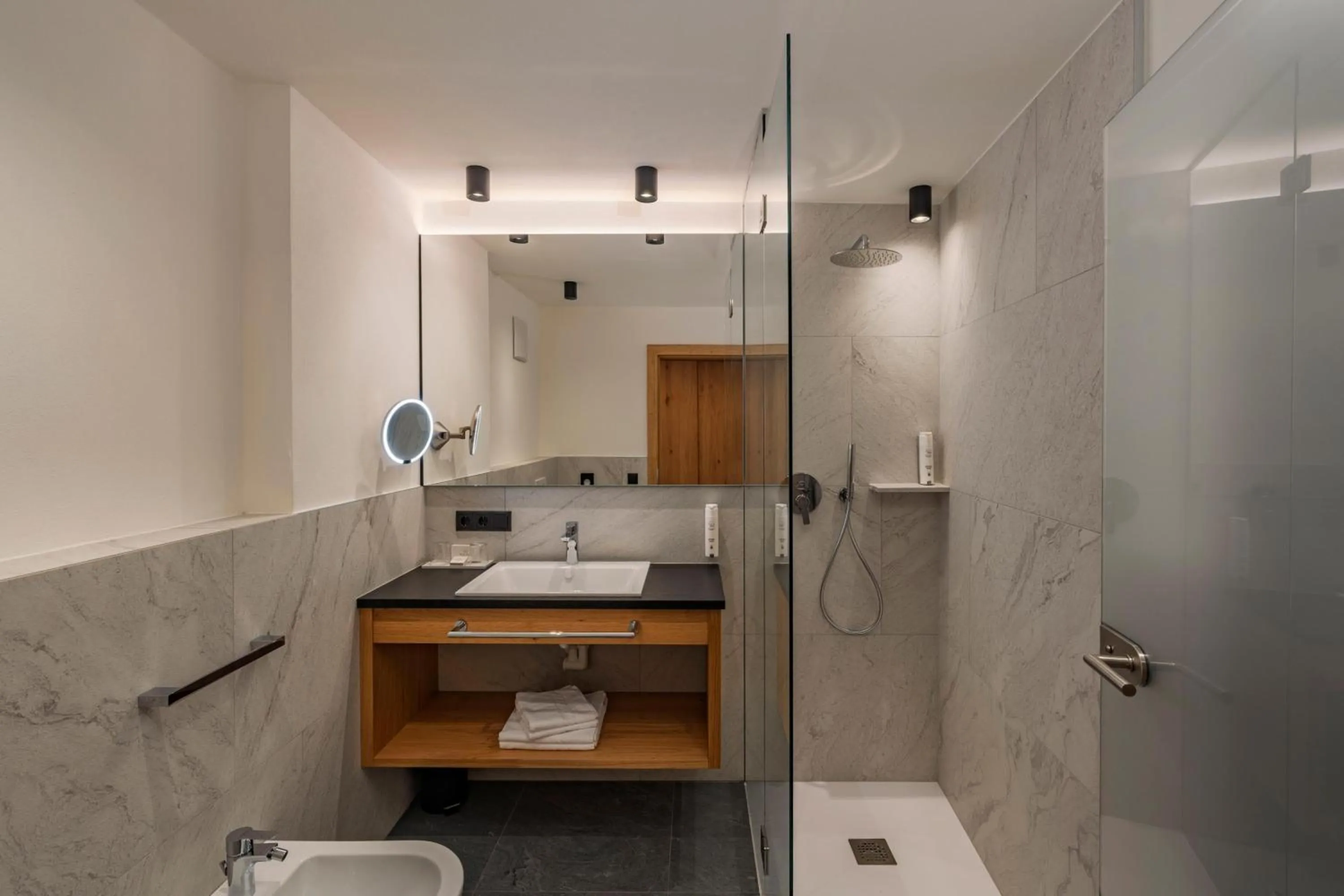 Bathroom in Hotel Eller