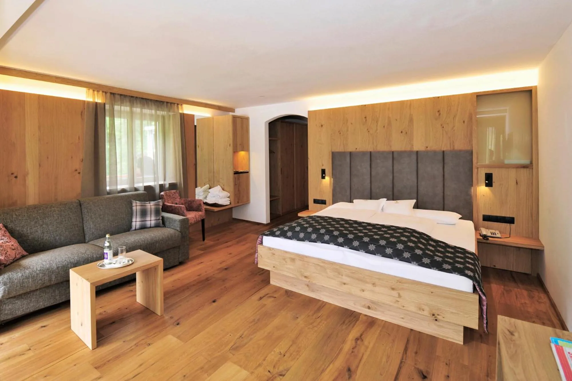 Photo of the whole room, Bed in Hotel Eller