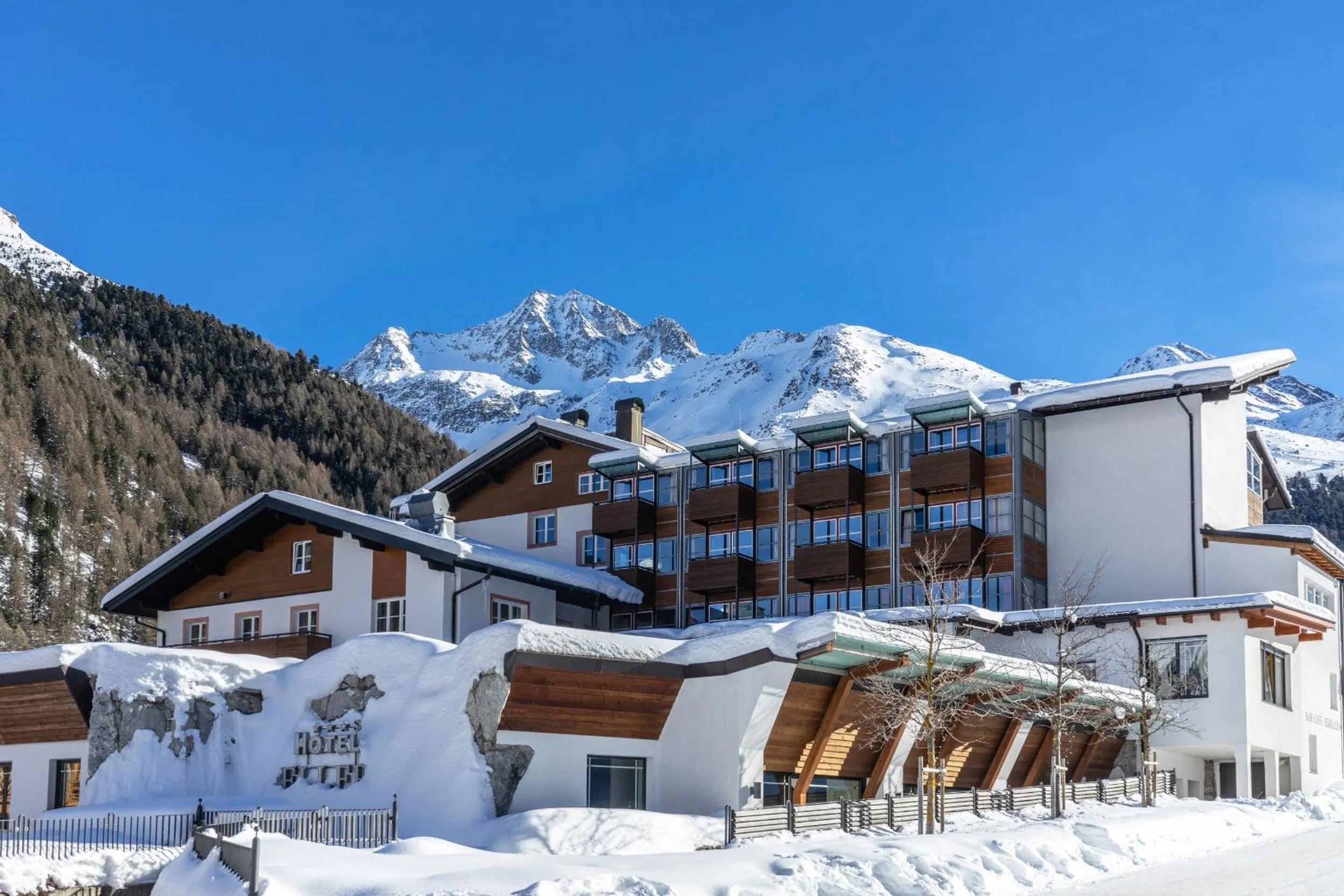 Property building in Hotel Eller