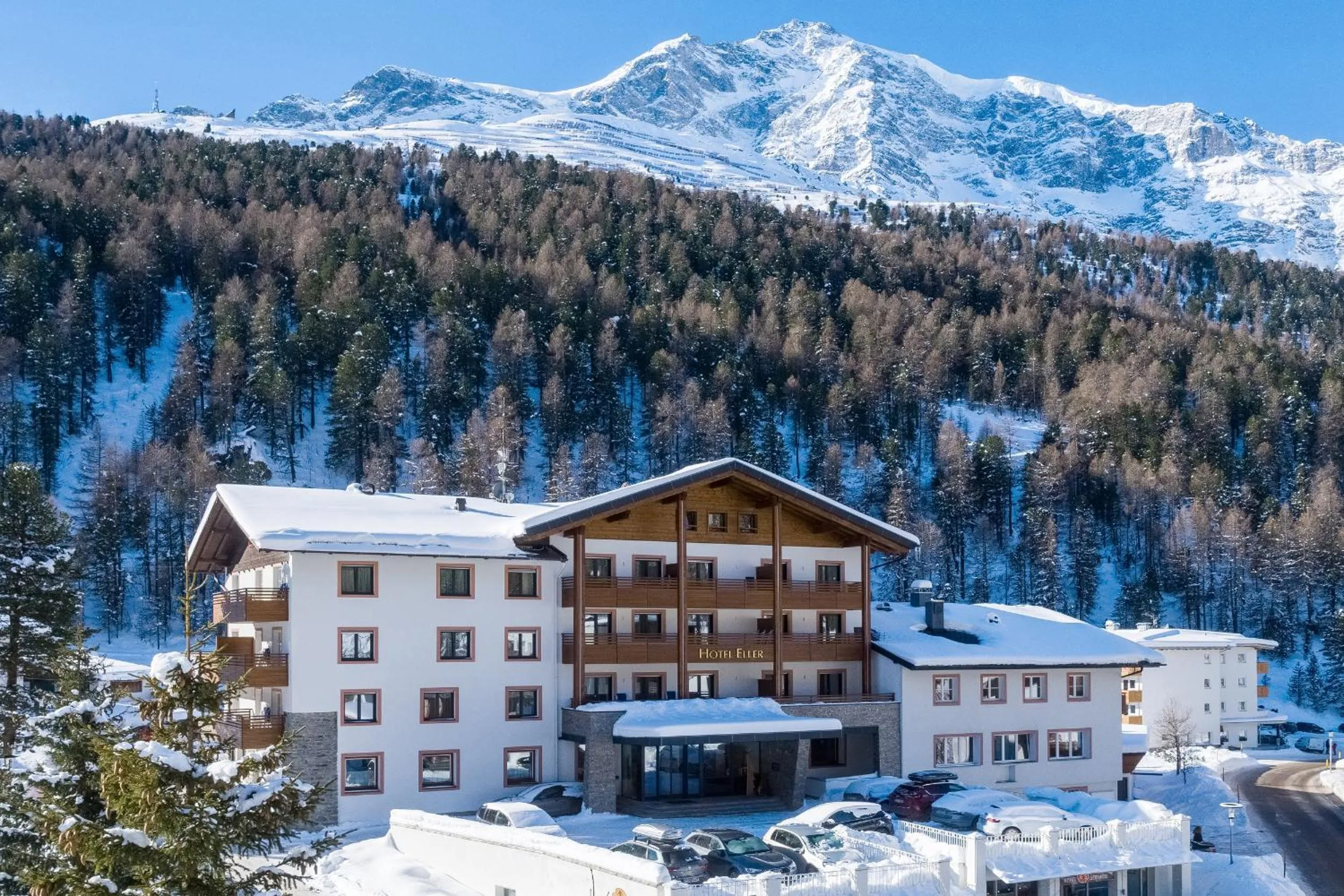 Facade/entrance in Hotel Eller