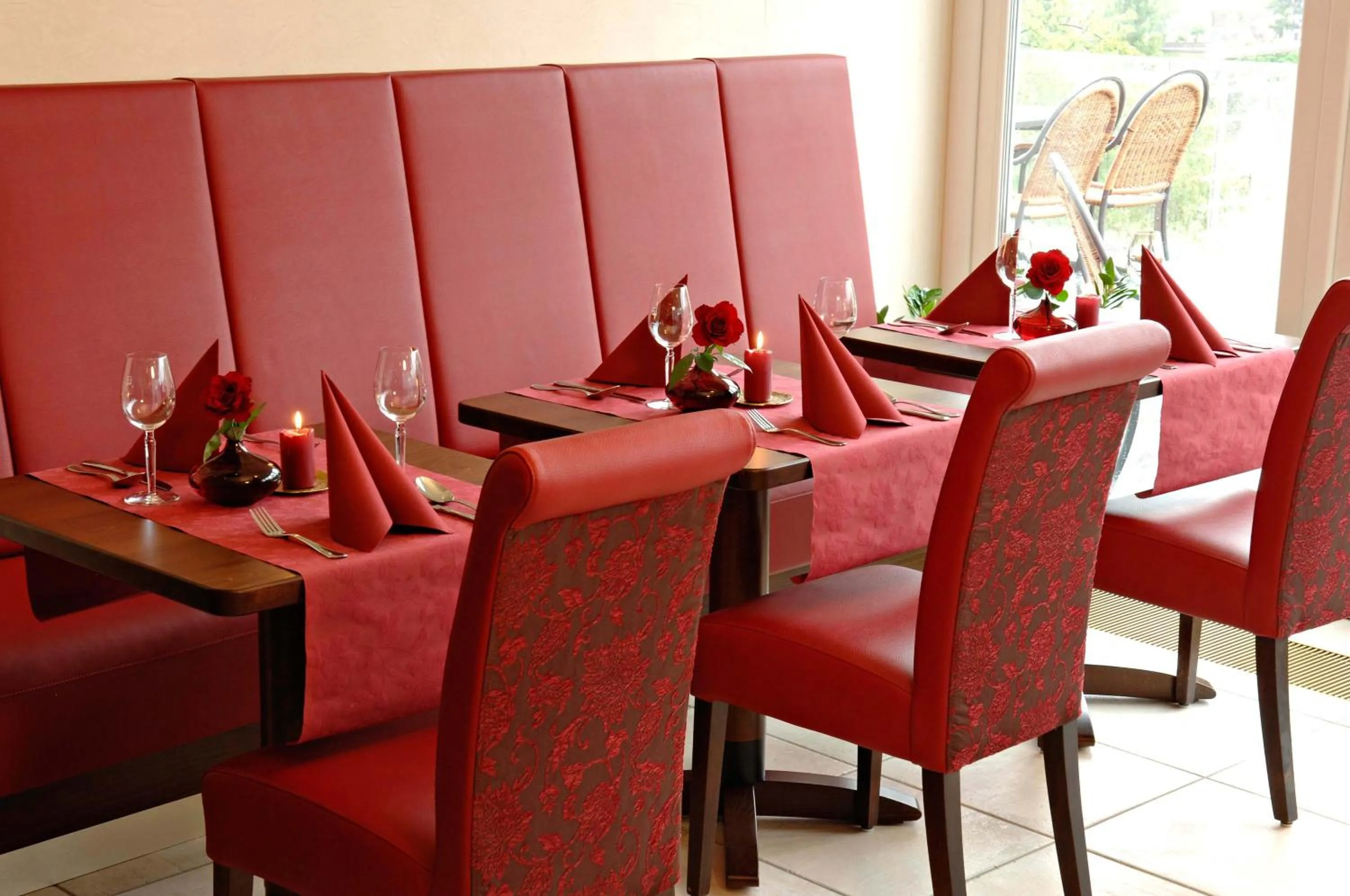 Restaurant/places to eat in Moselstern Parkhotel Krähennest