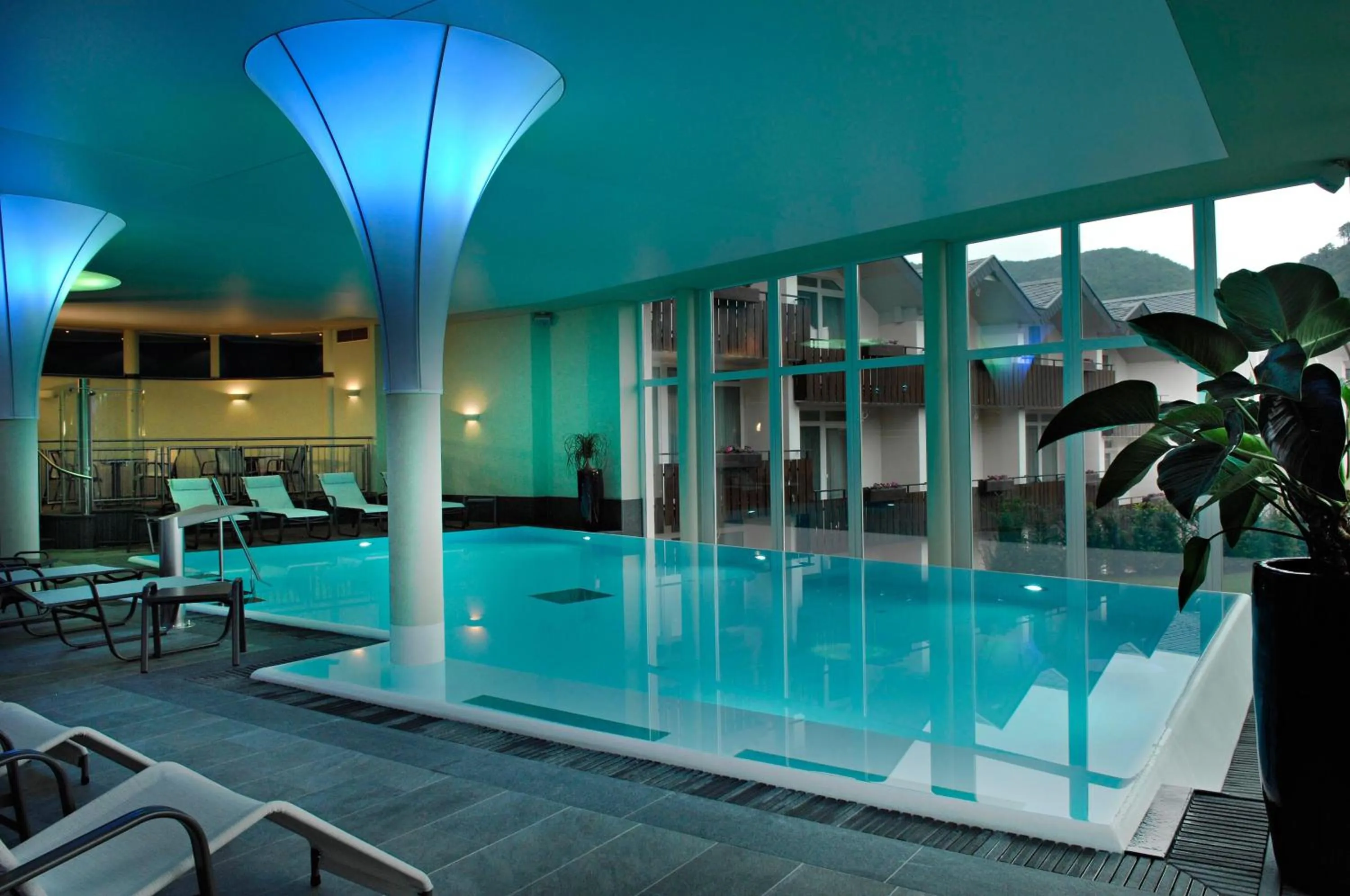 Swimming pool in Moselstern Parkhotel Krähennest