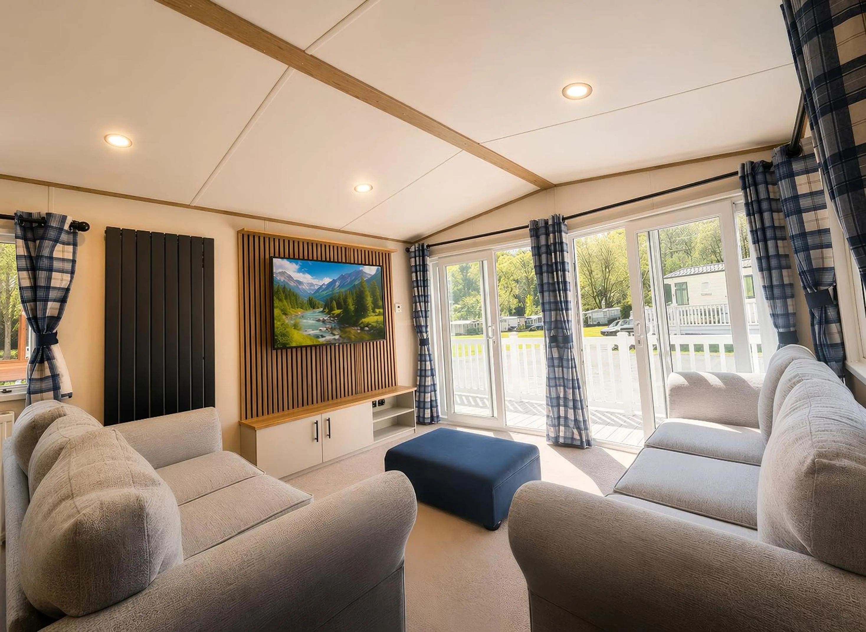 TV and multimedia in Aberdunant Hall Holiday Park