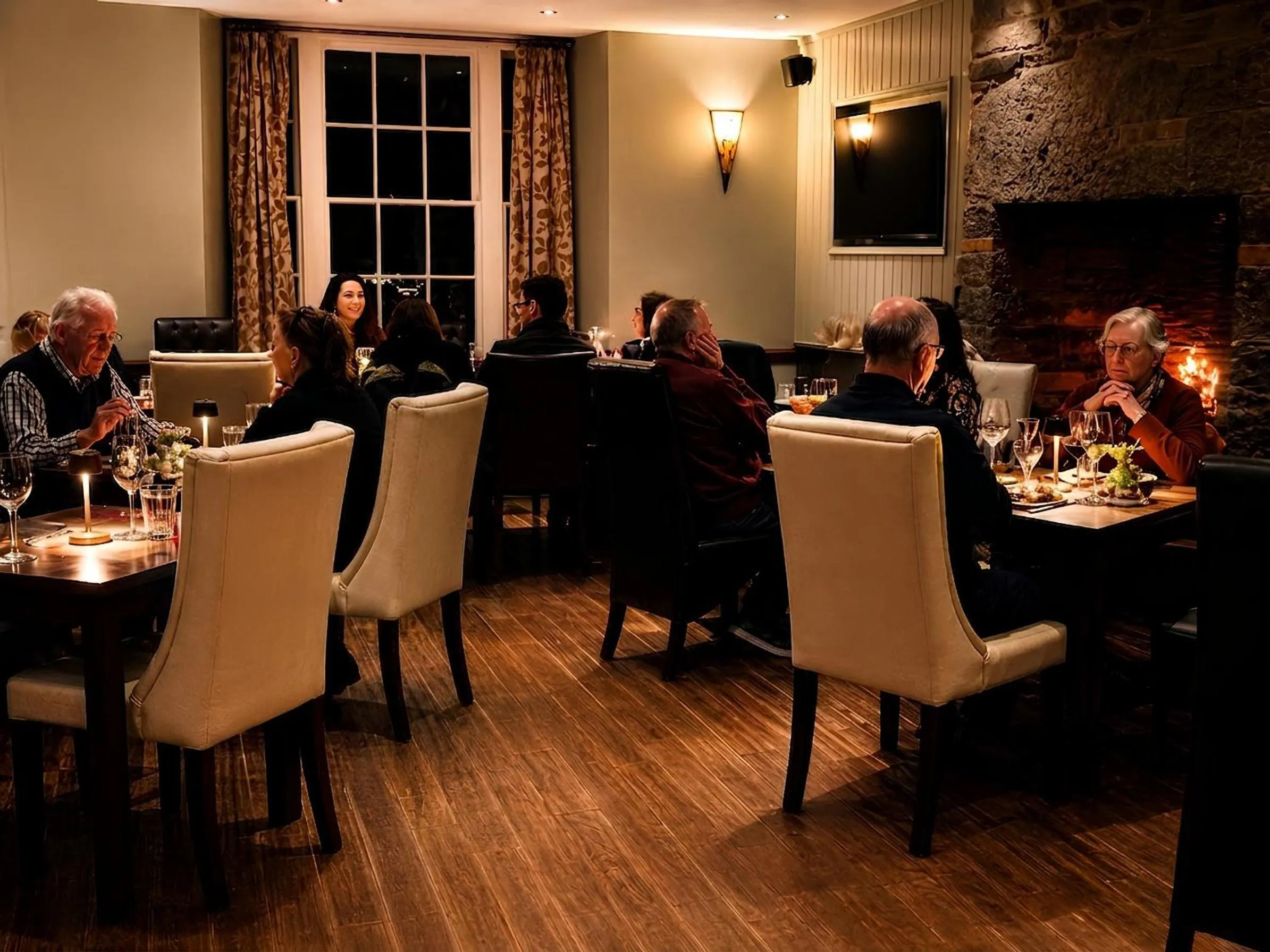 Restaurant/places to eat in Aberdunant Hall Holiday Park