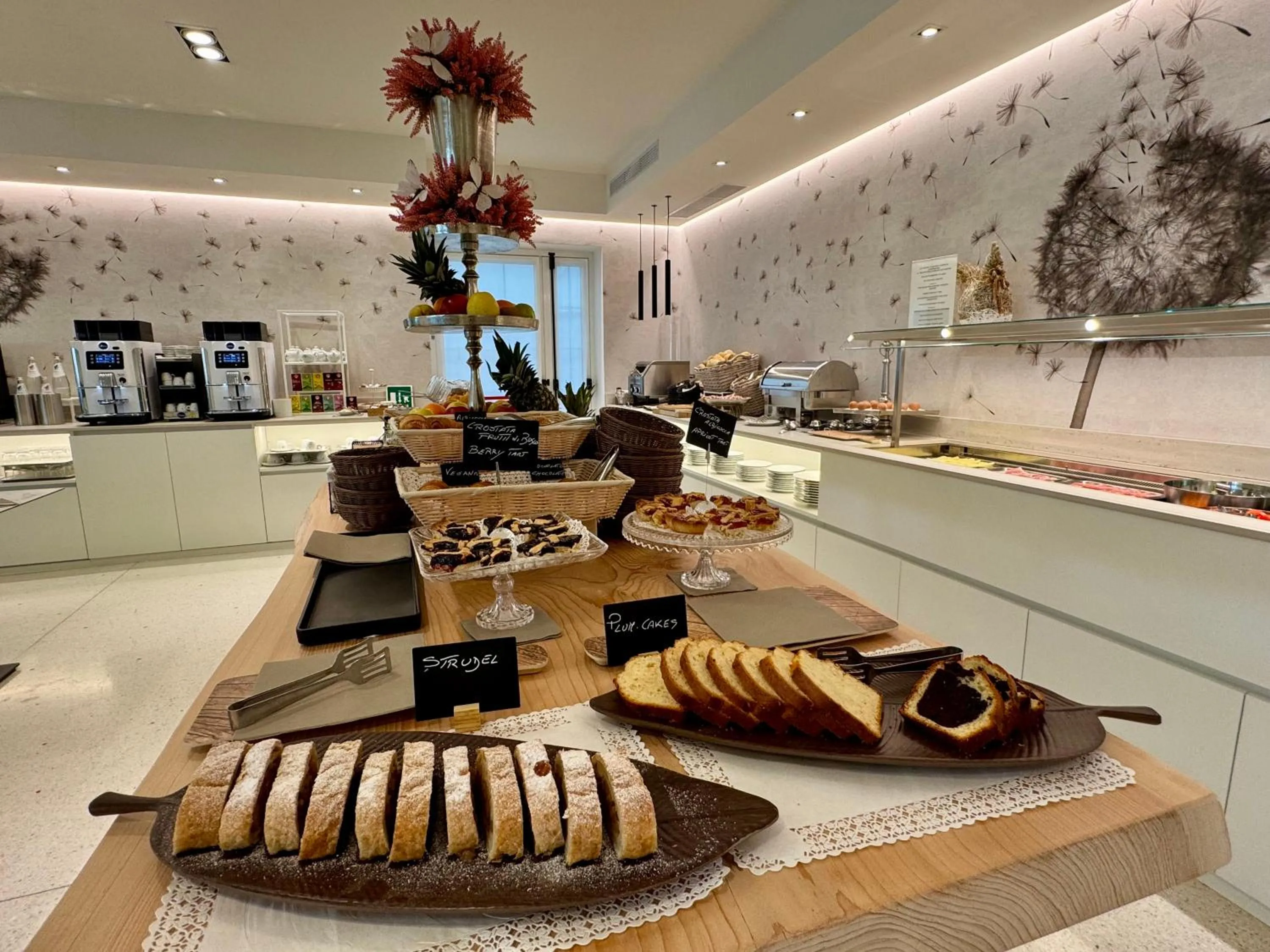 Breakfast in Hotel Castiglione