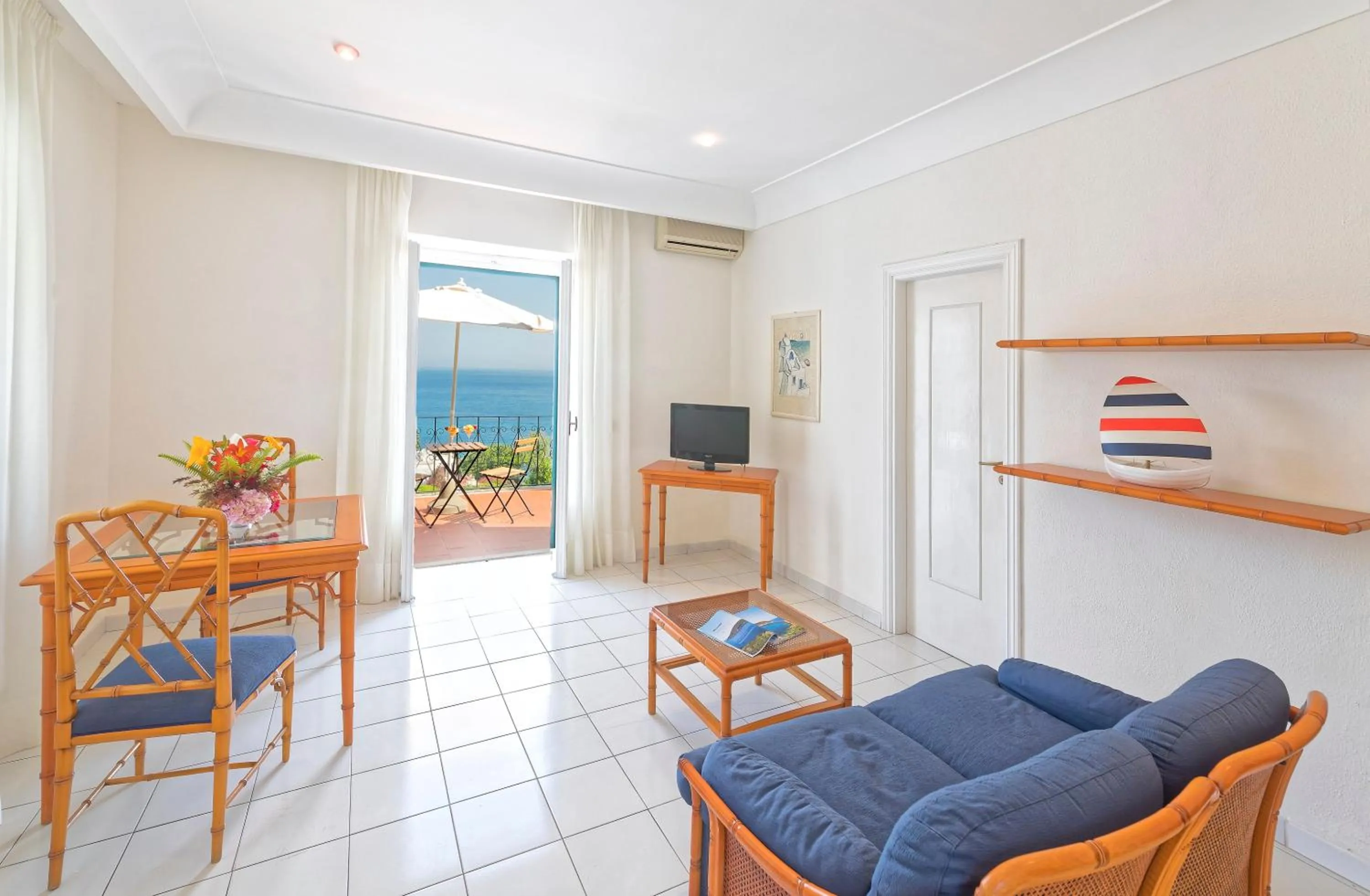 TV and multimedia in Hotel Oasi Castiglione