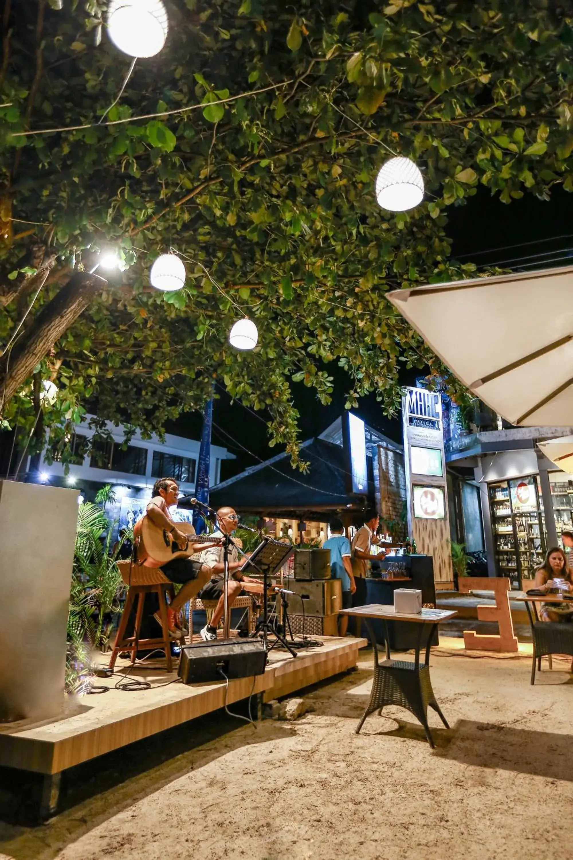 Restaurant/places to eat in Marc Hotel Gili Trawangan Restaurant/places to eat in Marc Hotel Gili Trawangan