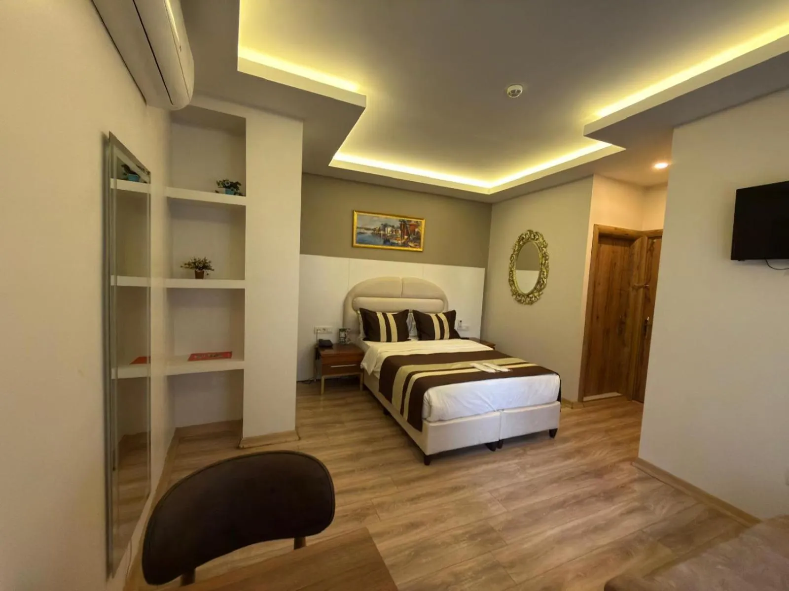 Bed in Peradise Hotel