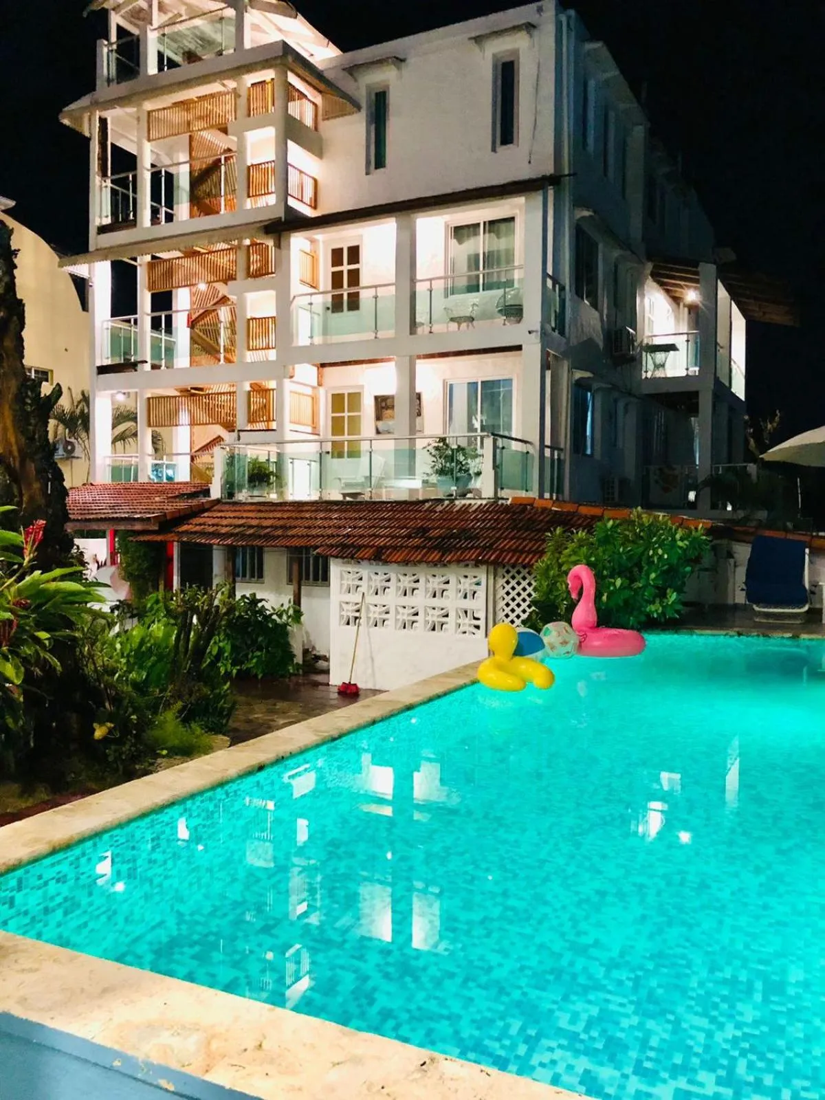 Pool view in Hotel Neptuno Refugio