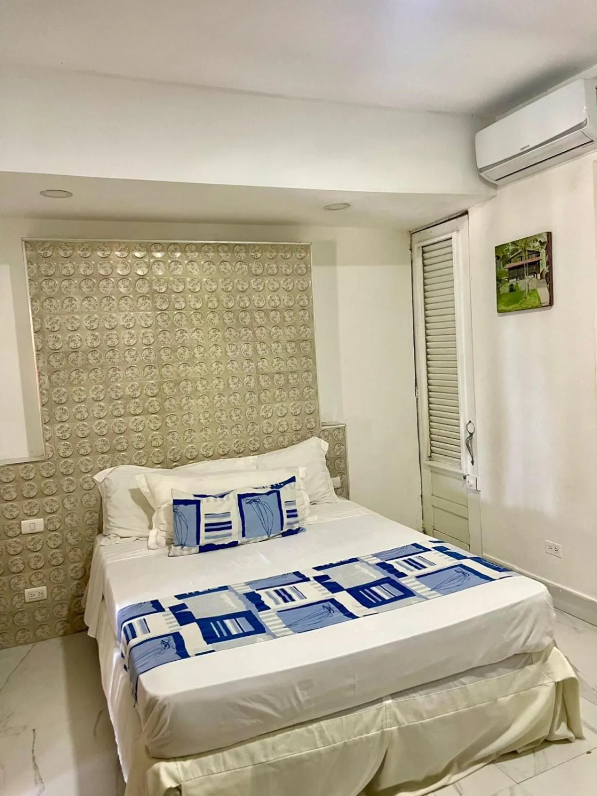 Bed in Hotel Neptuno Refugio