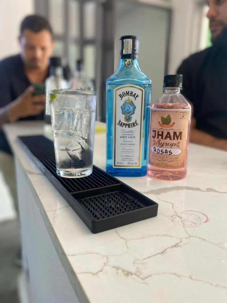 Lounge or bar in Hotel Neptuno Refugio