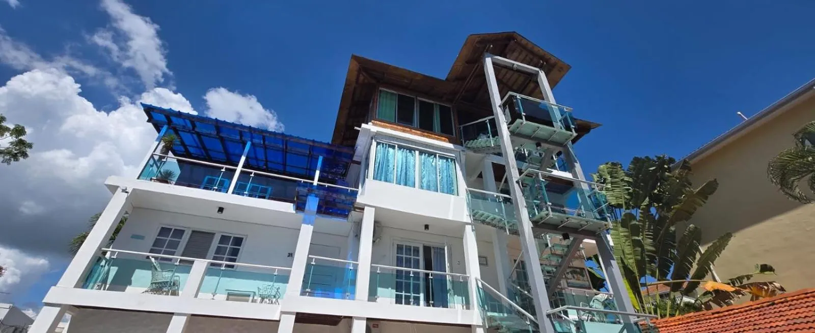 Property building in Hotel Neptuno Refugio