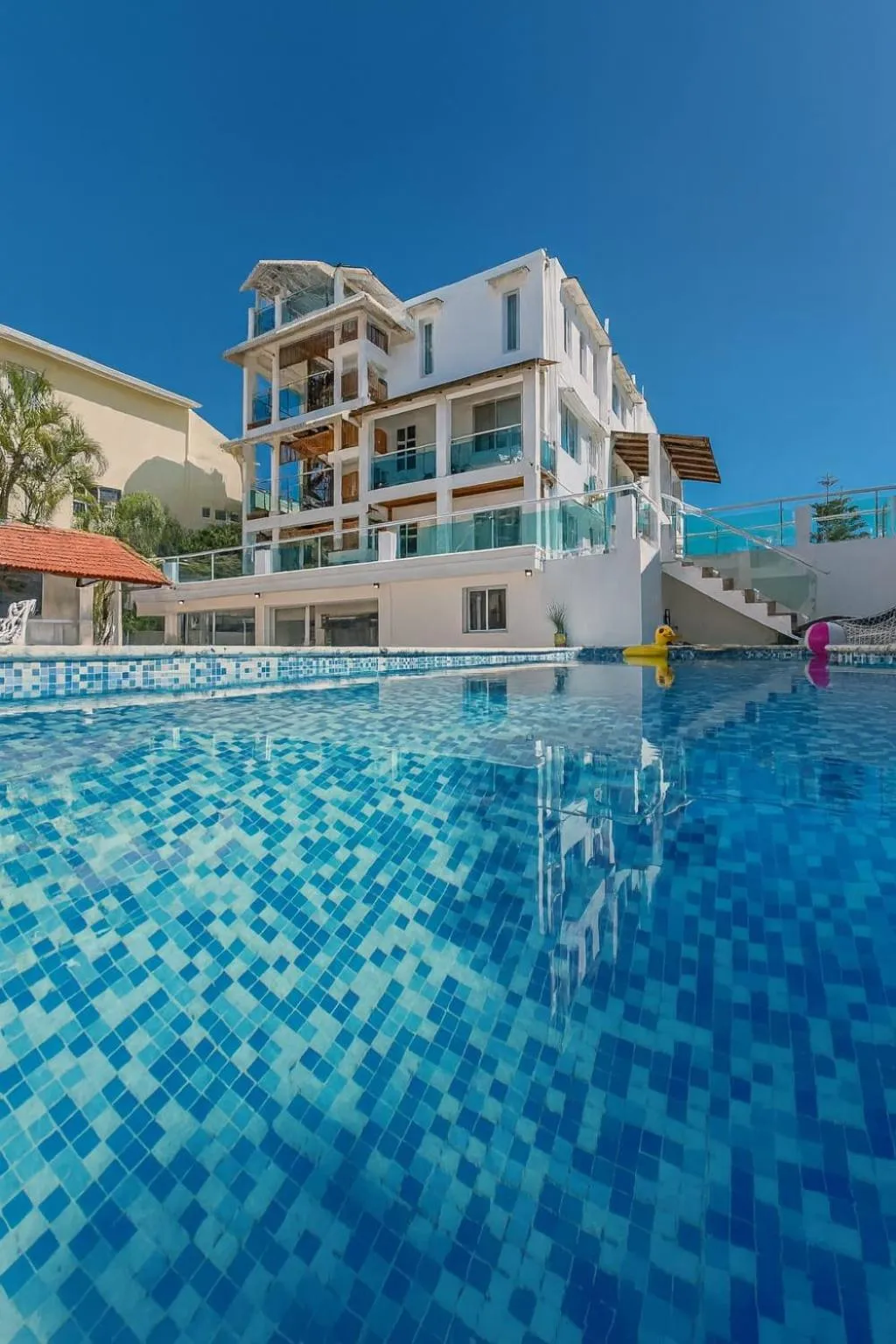 Swimming pool in Hotel Neptuno Refugio