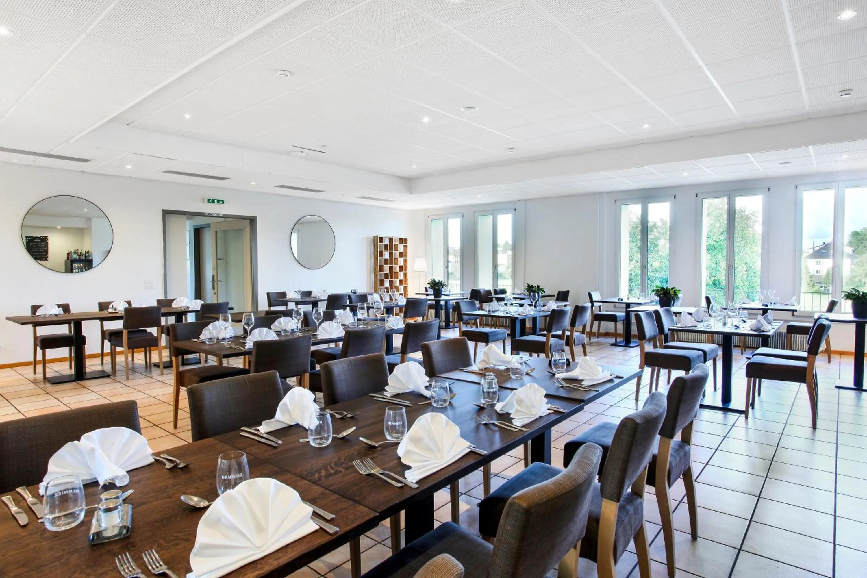 Restaurant/places to eat in Hotel La Longeraie
