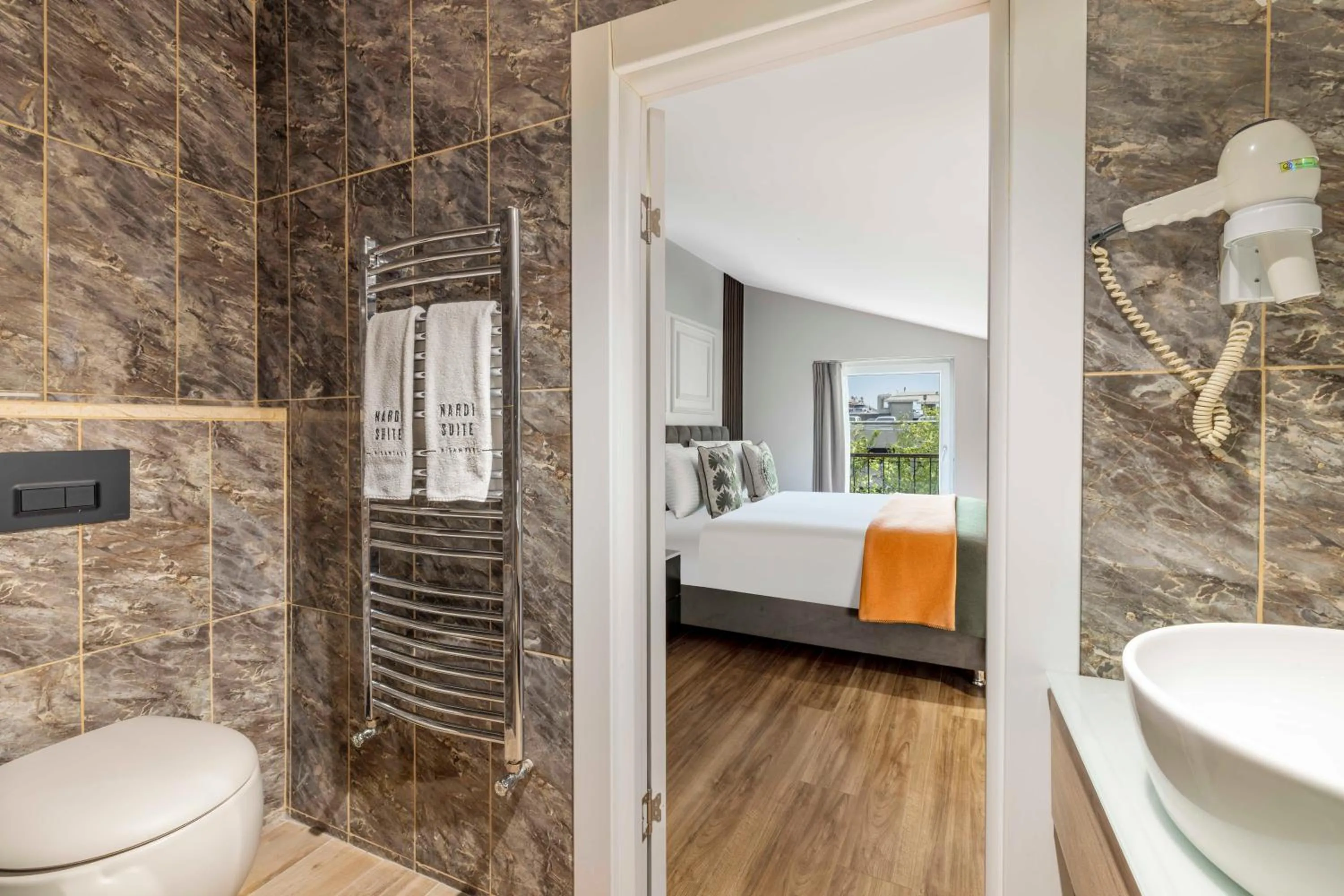 Shower, Bed in Nardi Nişantaşı