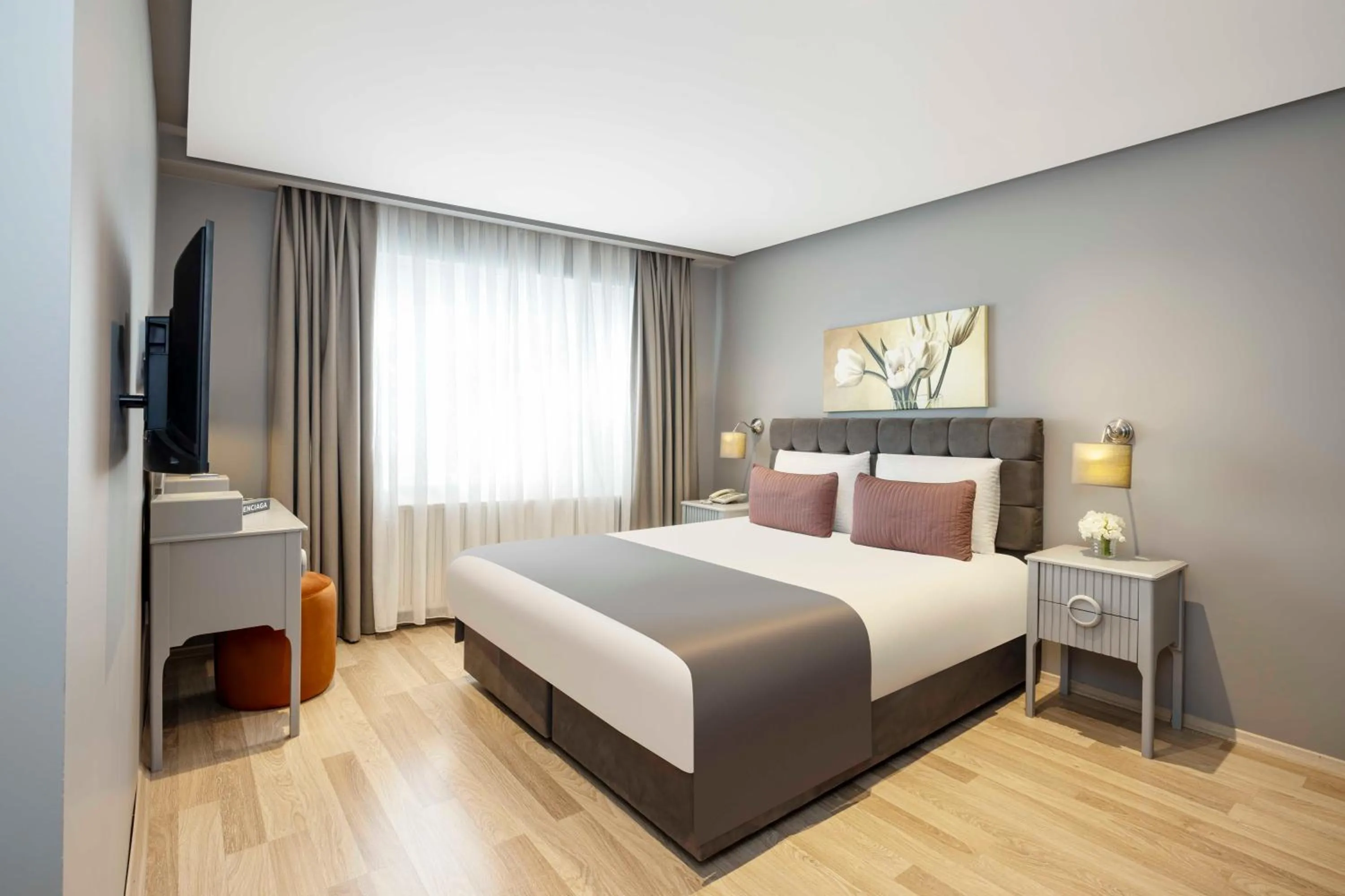 Bed in Nardi Nişantaşı