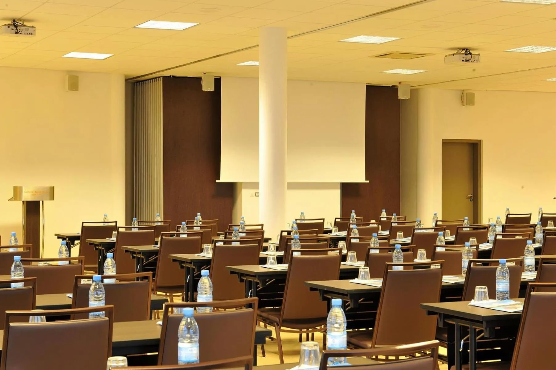 Meeting/conference room in Movenpick Resort Lamantin Saly