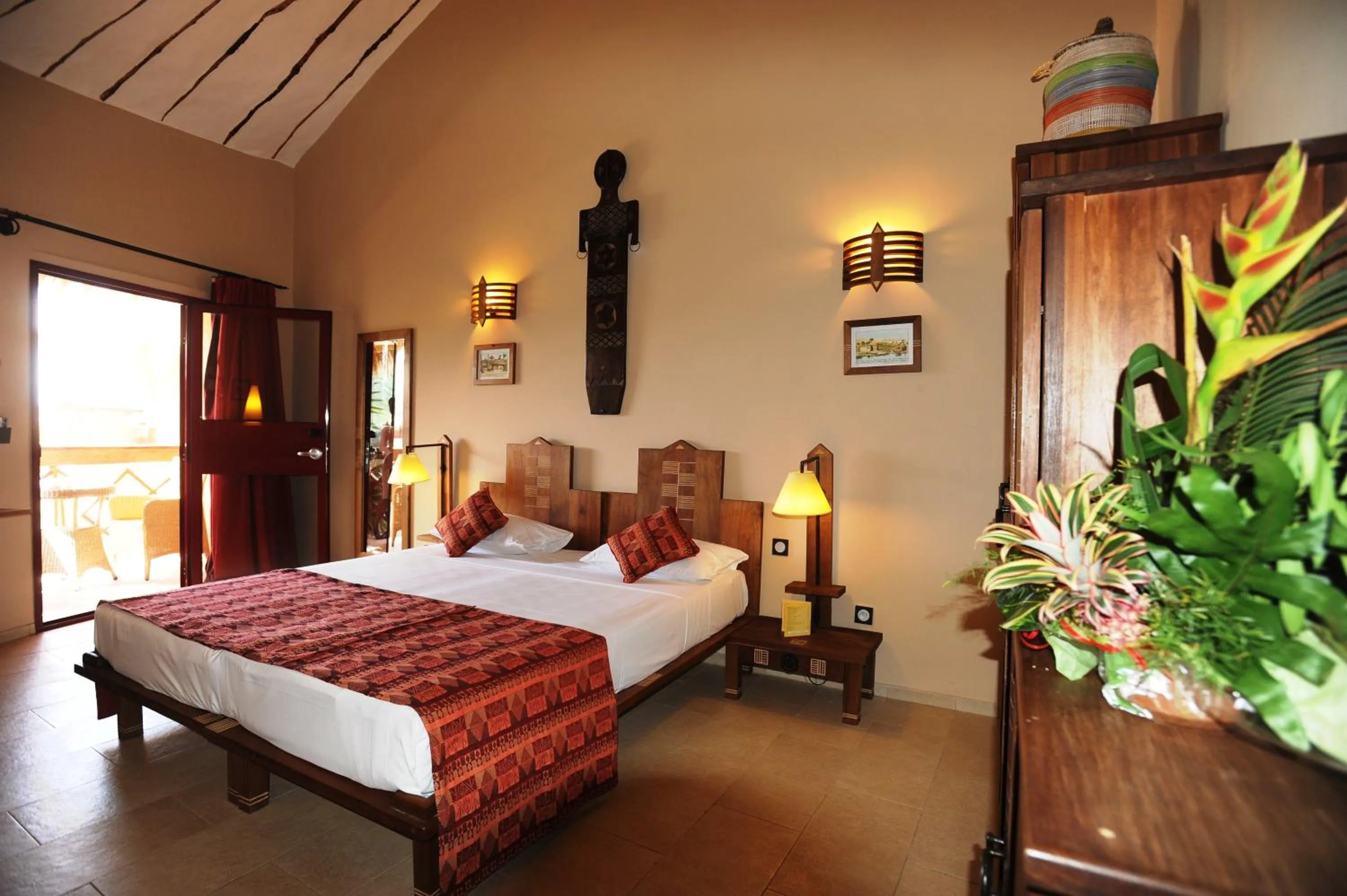 Bedroom, Bed in Movenpick Resort Lamantin Saly