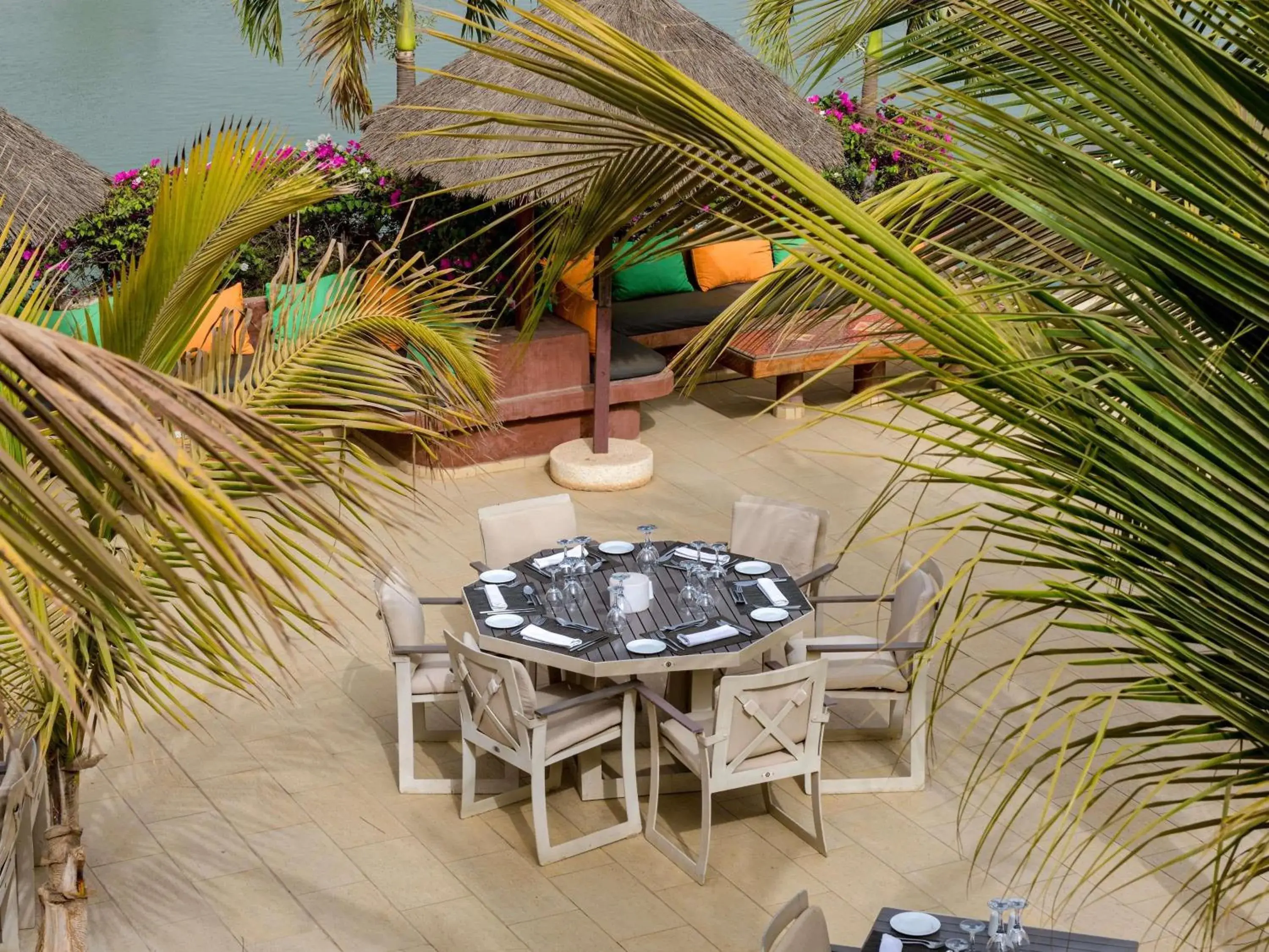 Lounge or bar in Movenpick Resort Lamantin Saly Lounge or bar in Movenpick Resort Lamantin Saly