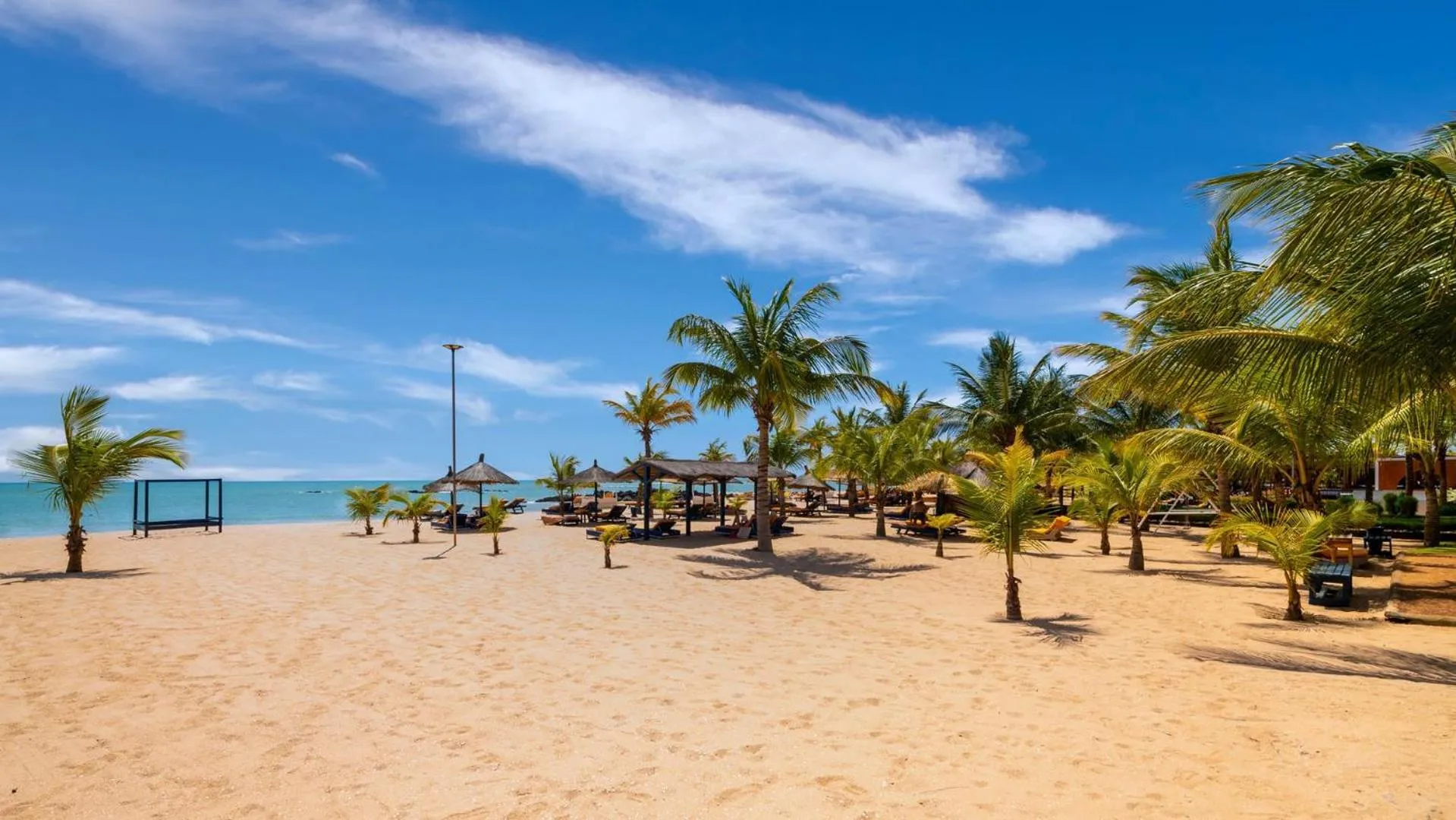 Beach in Movenpick Resort Lamantin Saly