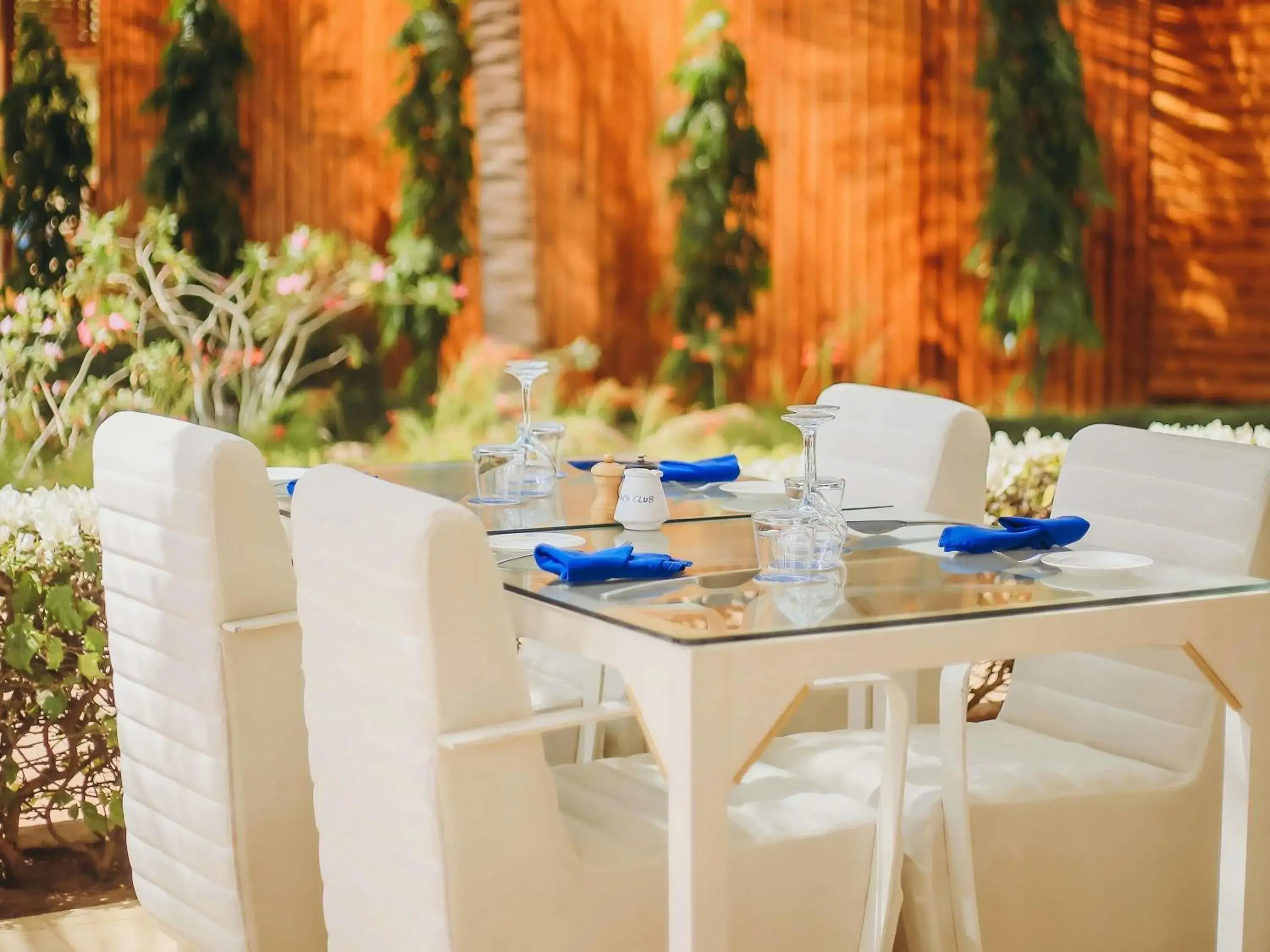 Restaurant/places to eat in Movenpick Resort Lamantin Saly Restaurant/places to eat in Movenpick Resort Lamantin Saly