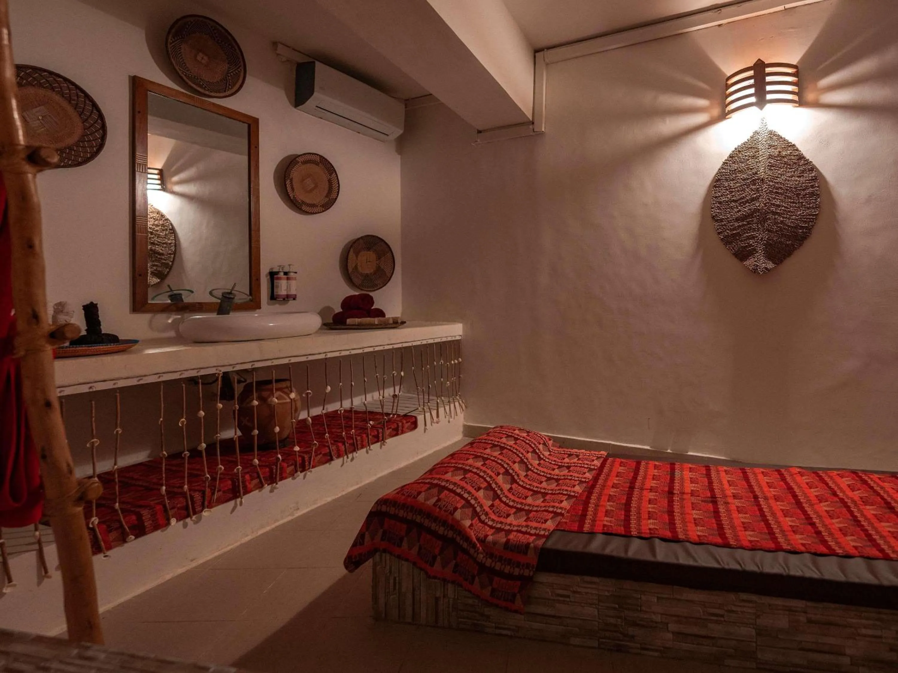 Meeting/conference room, Bed in Movenpick Resort Lamantin Saly