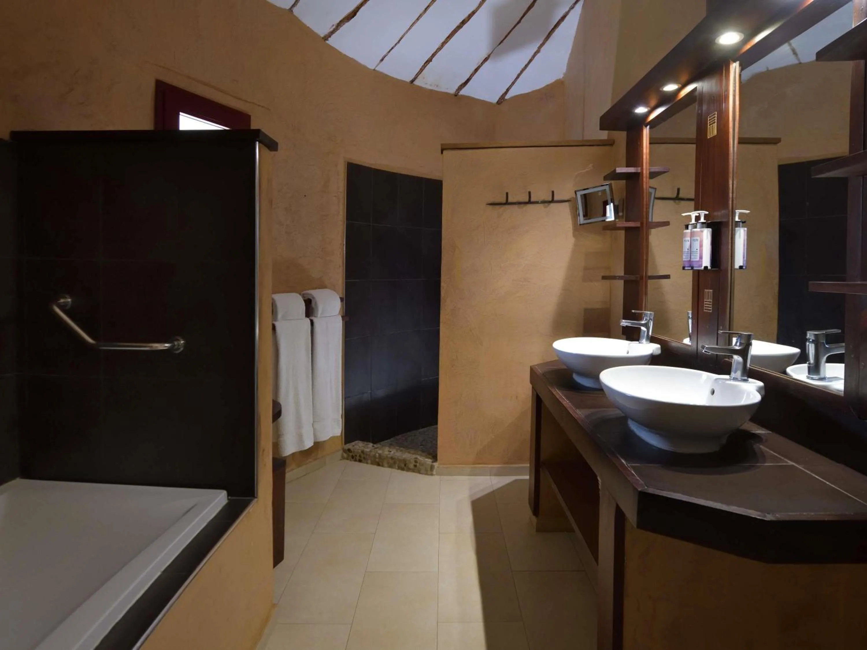 Bedroom in Movenpick Resort Lamantin Saly