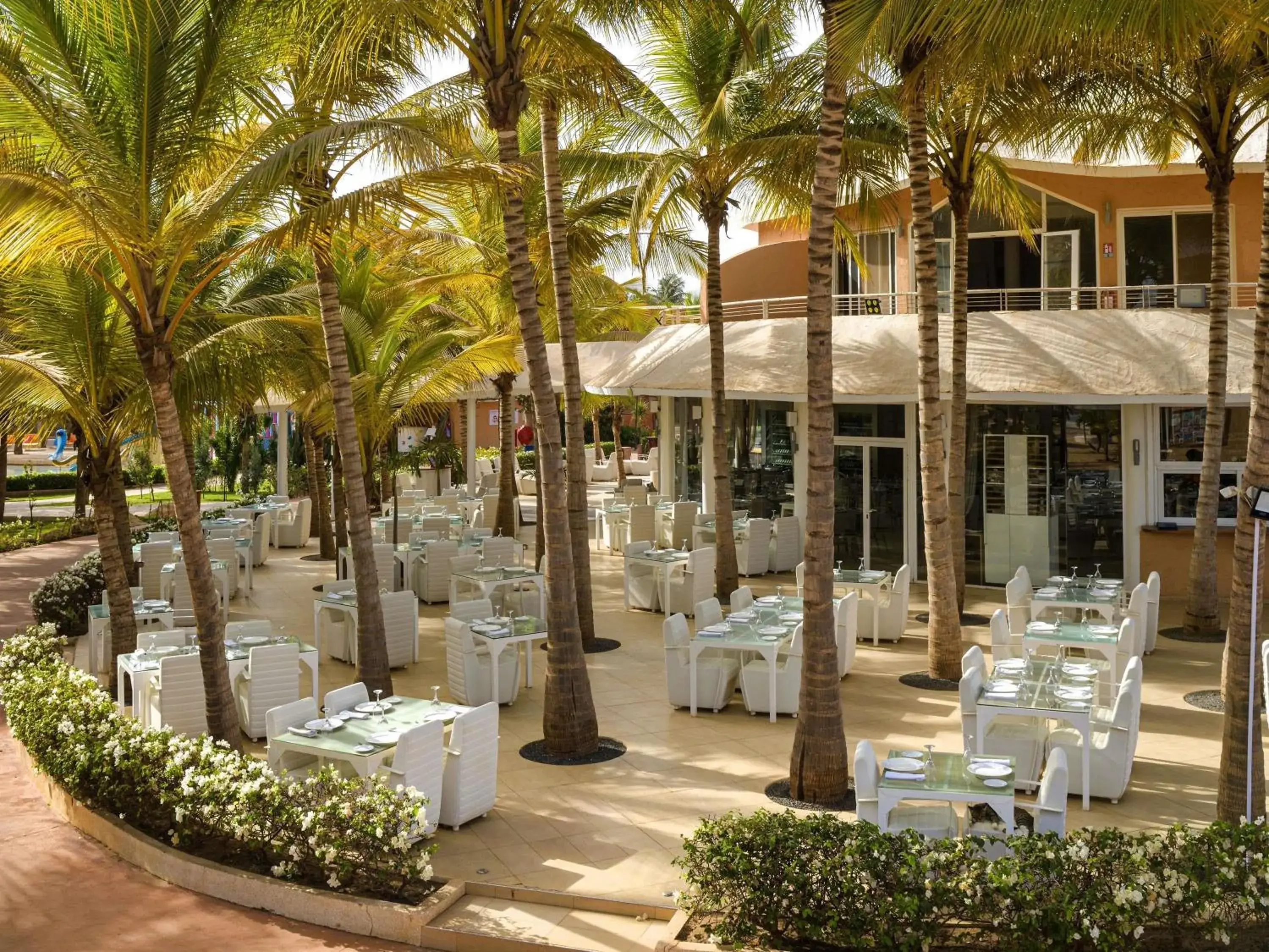 Restaurant/places to eat in Movenpick Resort Lamantin Saly Restaurant/places to eat in Movenpick Resort Lamantin Saly