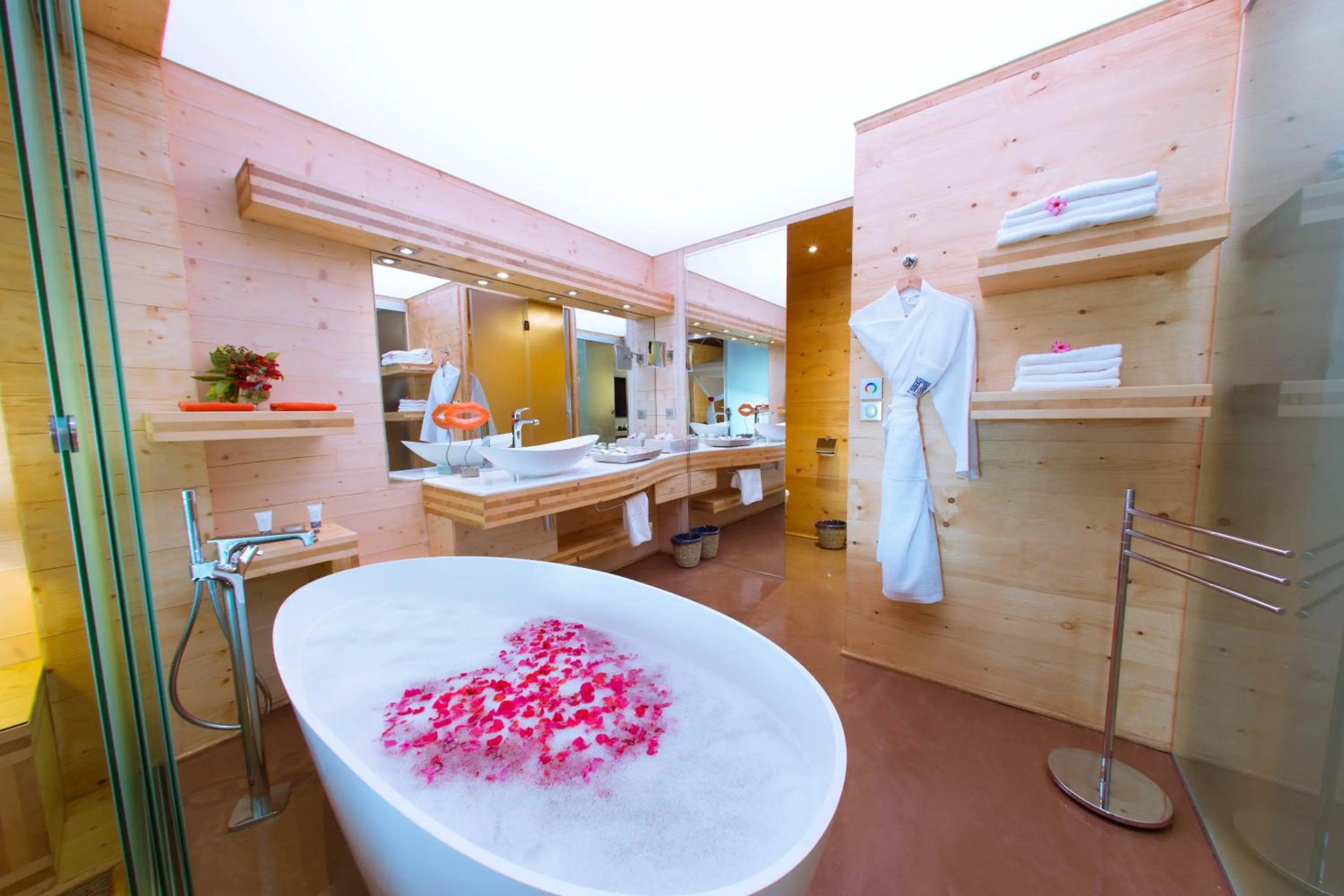 Bathroom in Movenpick Resort Lamantin Saly