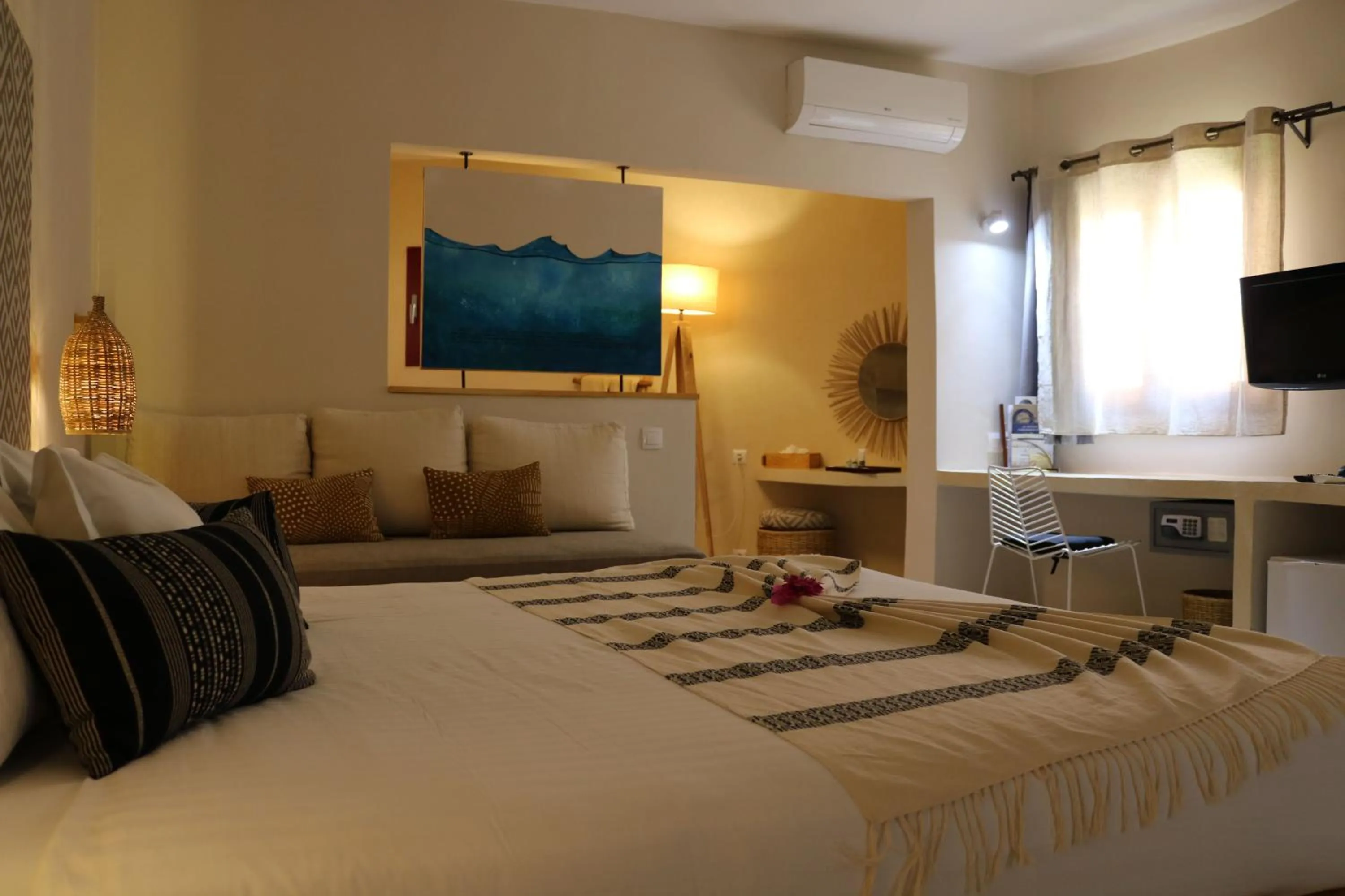 Photo of the whole room, Bed in Movenpick Resort Lamantin Saly