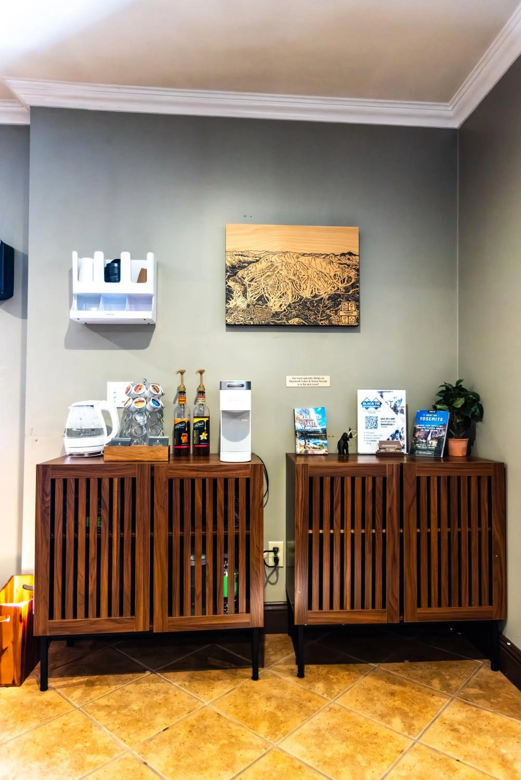Coffee/tea facilities in The Mammoth Creek Inn
