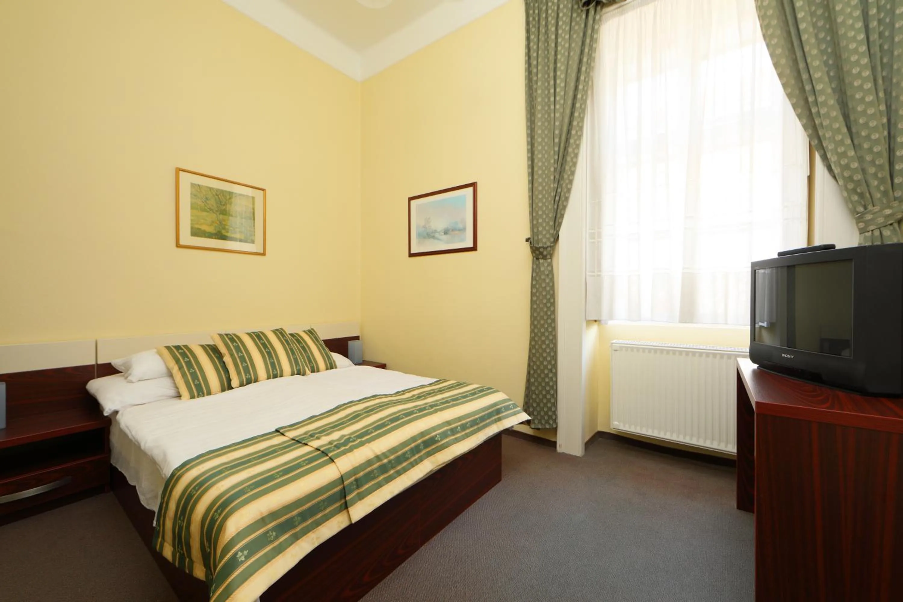 Bed in Hotel Blaha Lujza