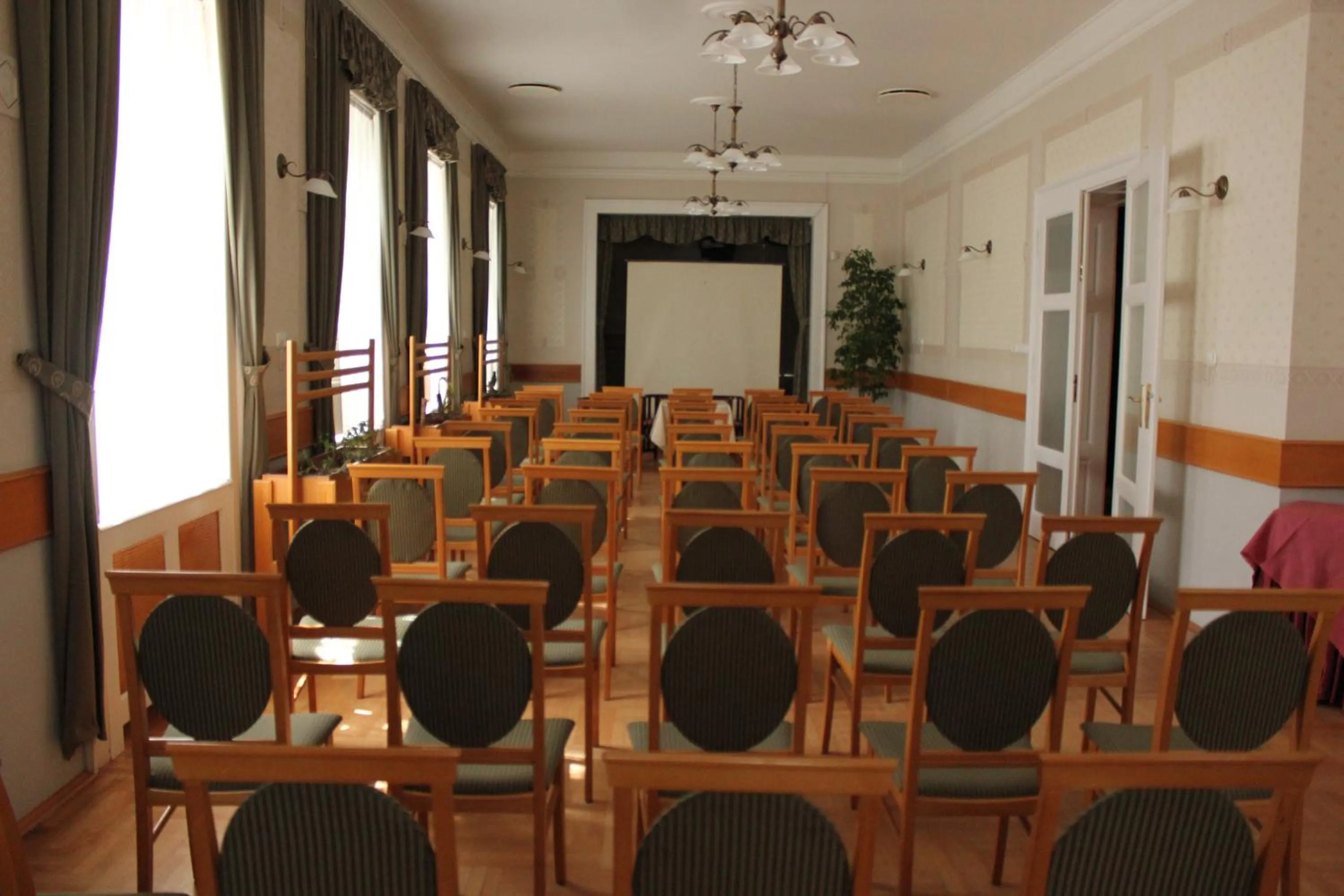 Business facilities in Hotel Blaha Lujza