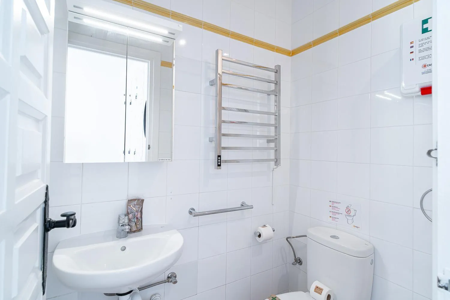 Bathroom in Los Naranjos 11B Capistrano Casasol