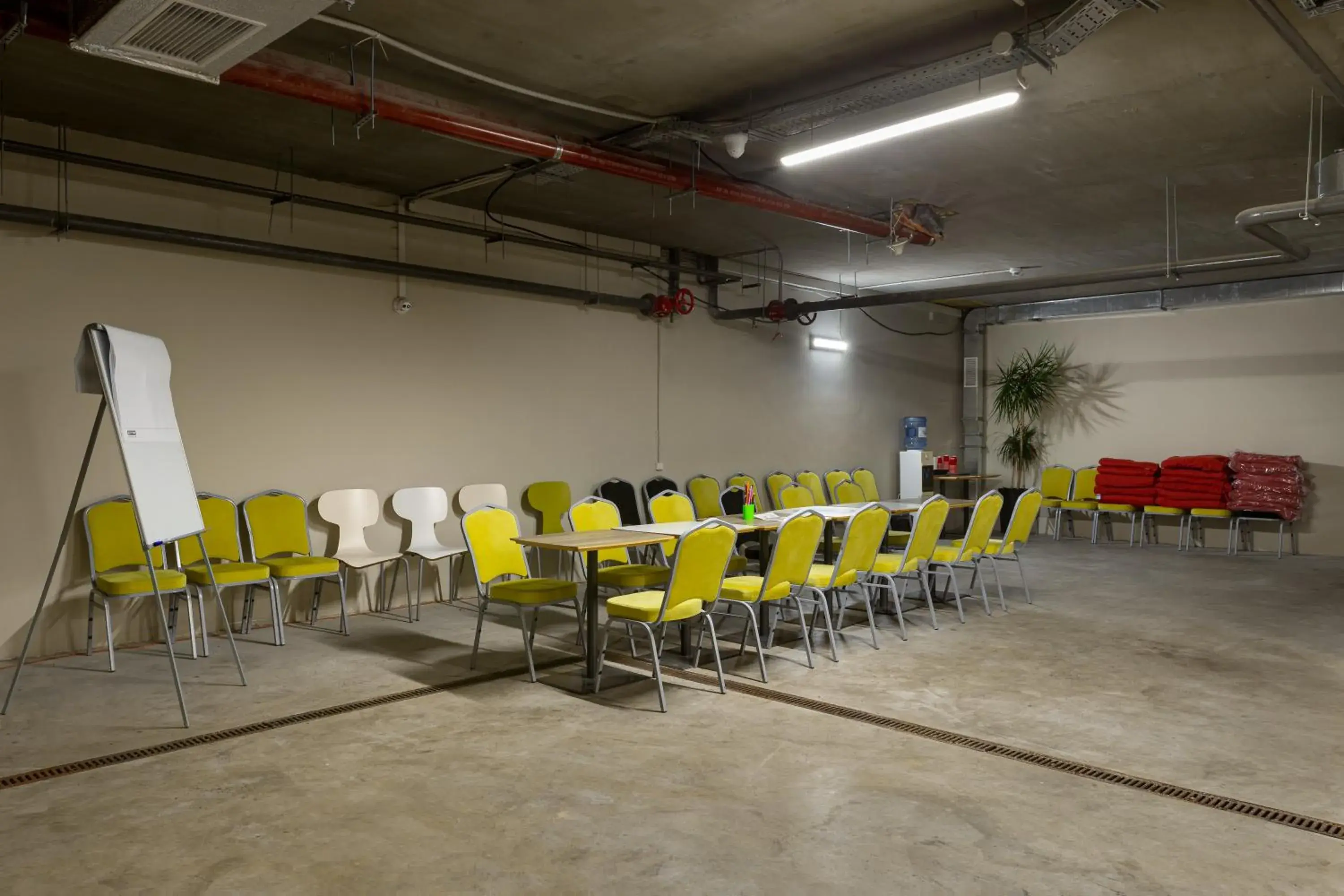 Property building in ibis Kyiv Railway Station Property building in ibis Kyiv Railway Station