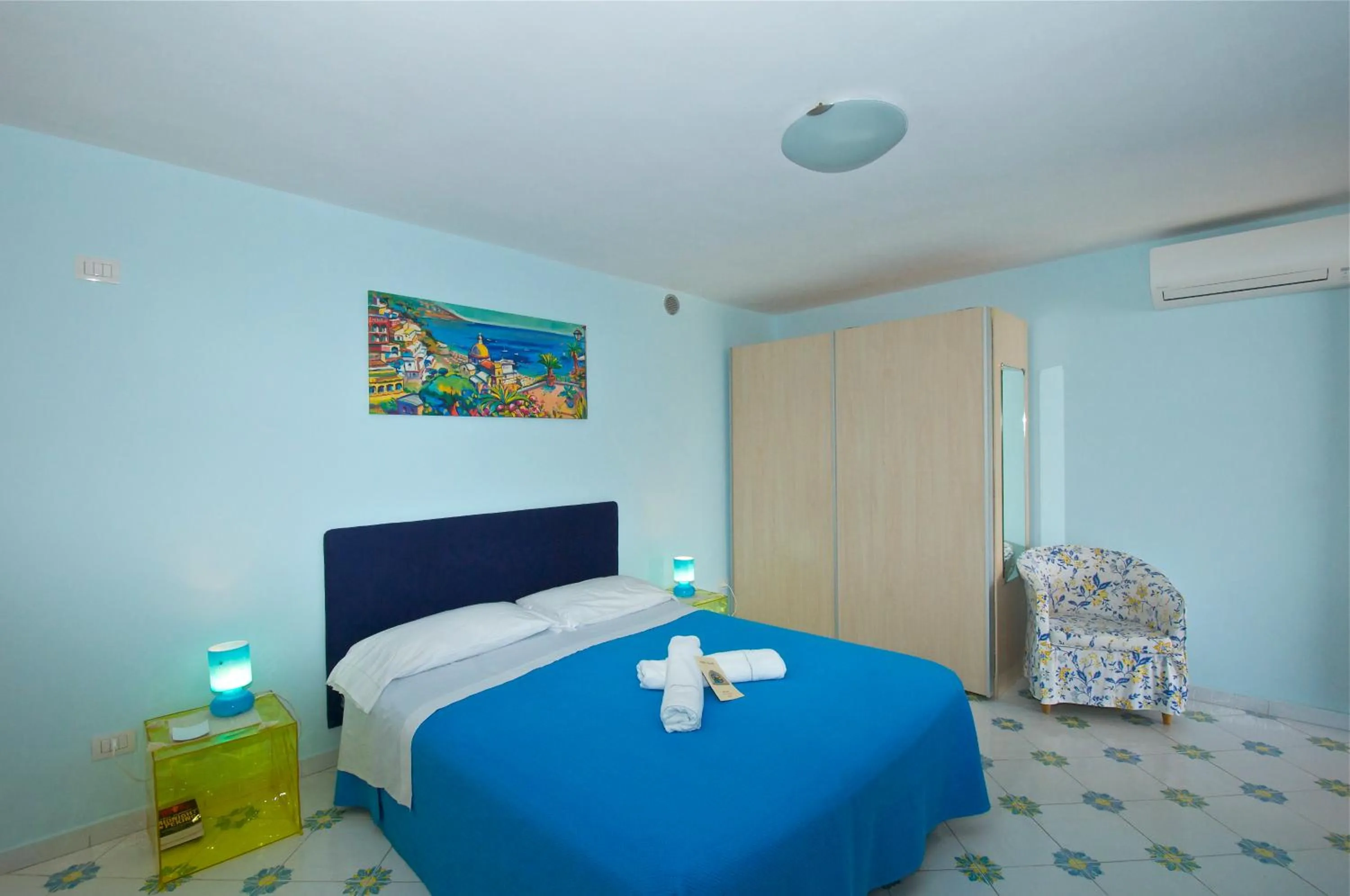 Decorative detail, Bed in Villa Casale Ravello Residence