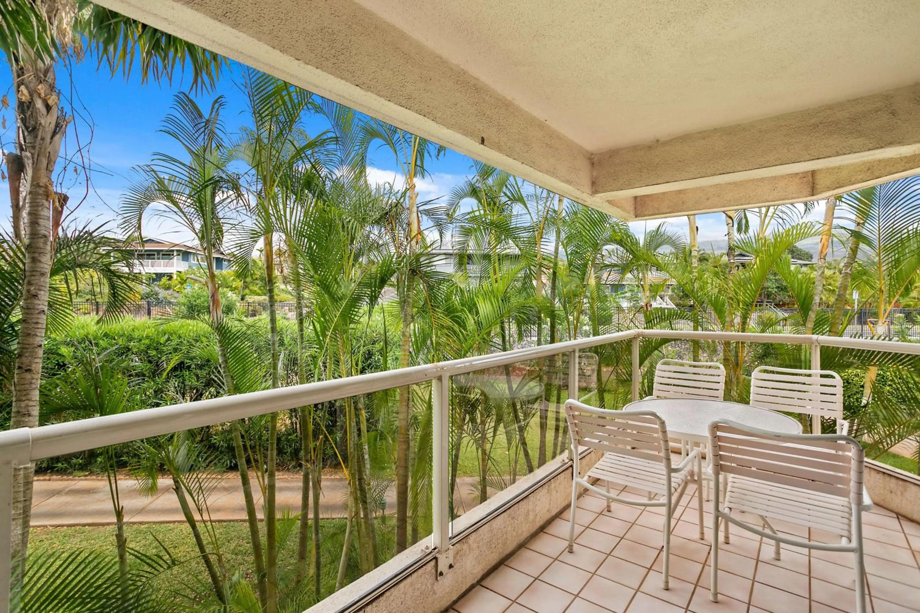 Day in Aston at the Maui Banyan